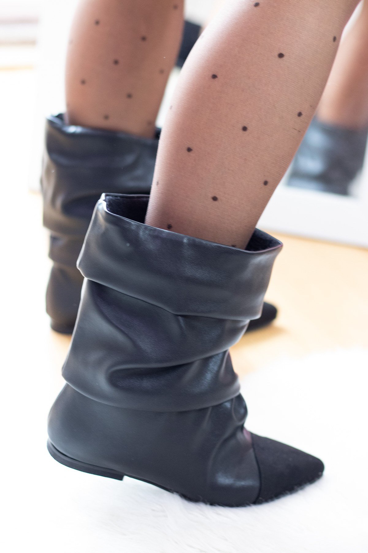 Tall talk flat boot clearance