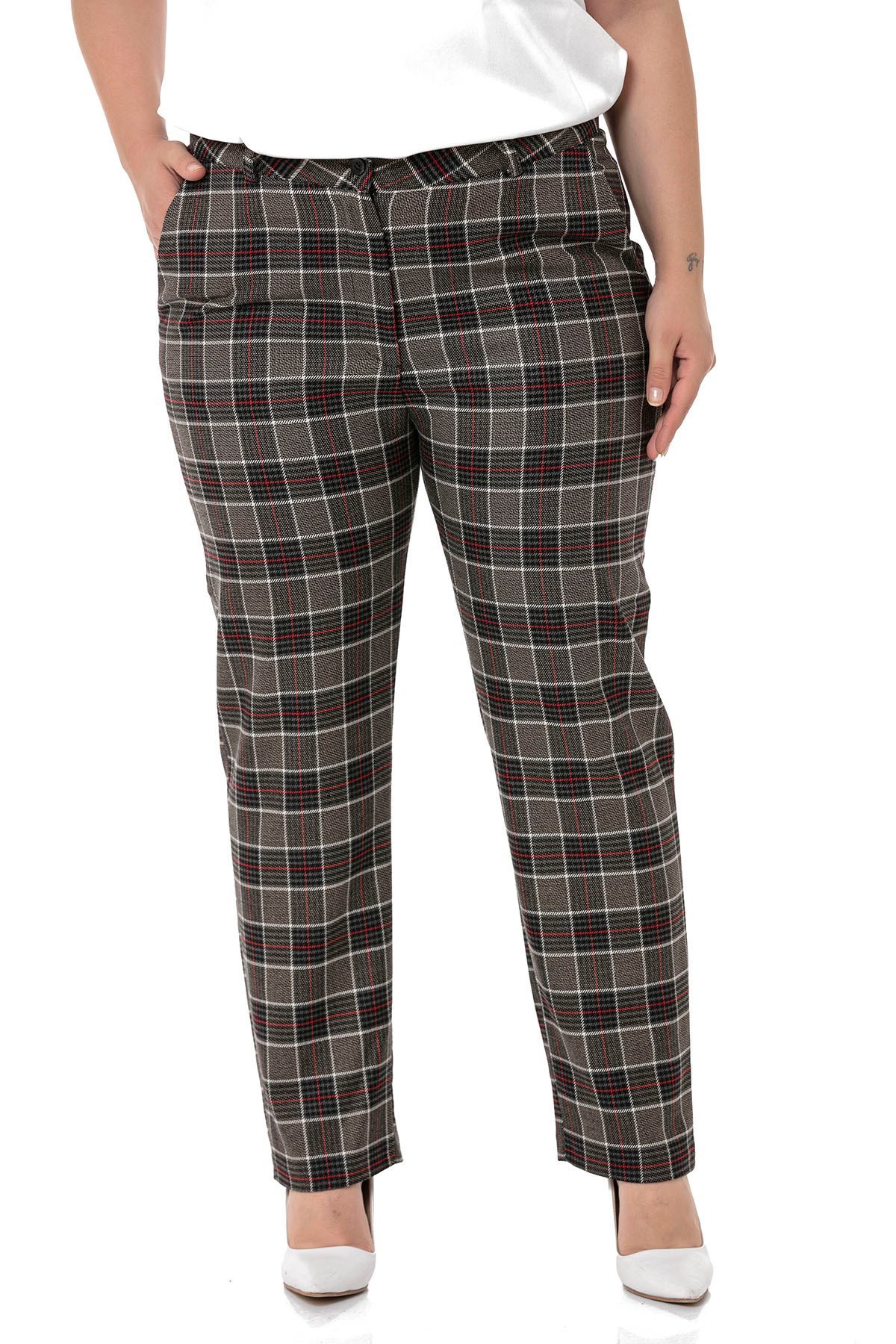 Plus Size Slim Leg Pocket Black Red Plaid Trousers