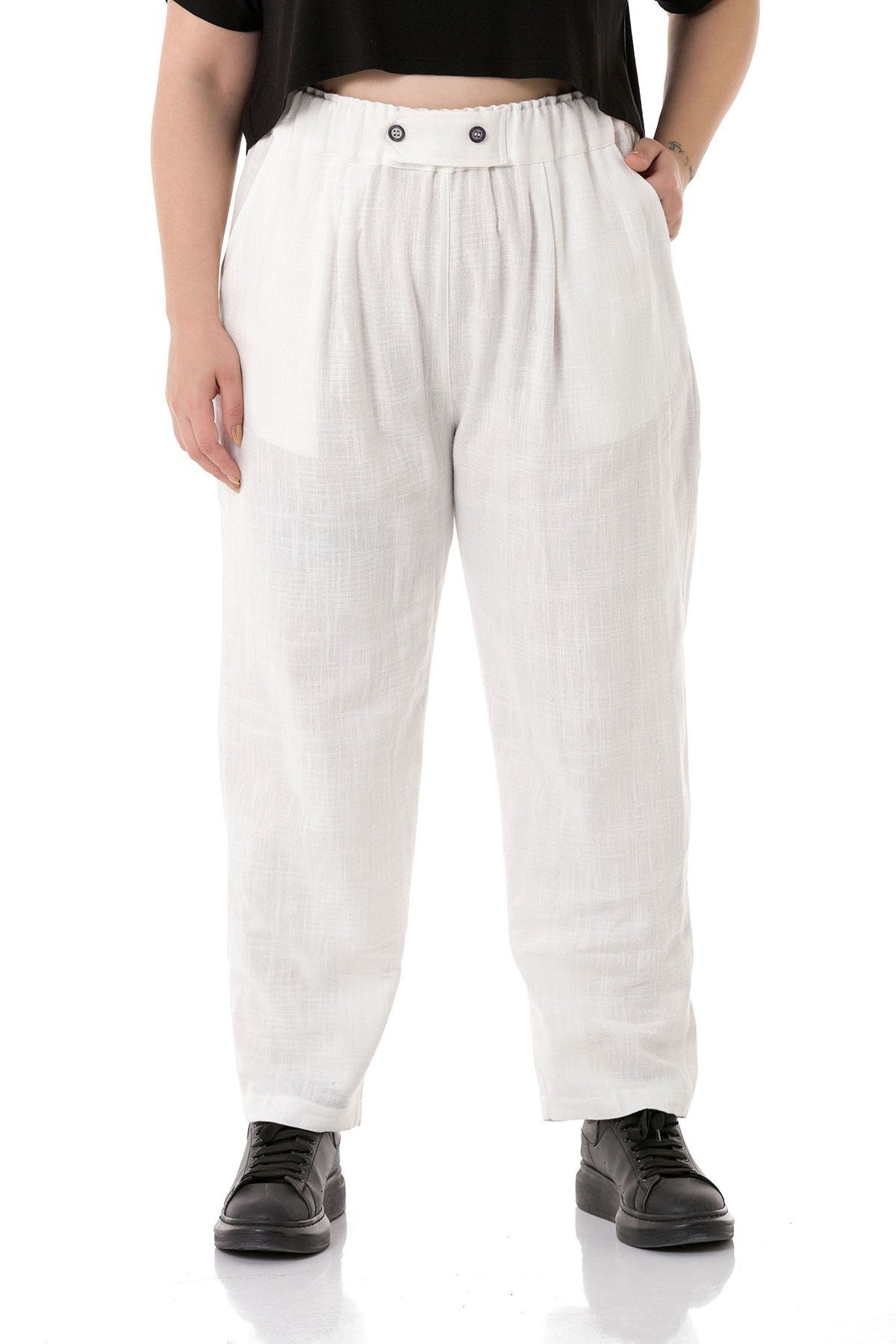 Plus Size Front Pleated Pocketed Linen White Trousers