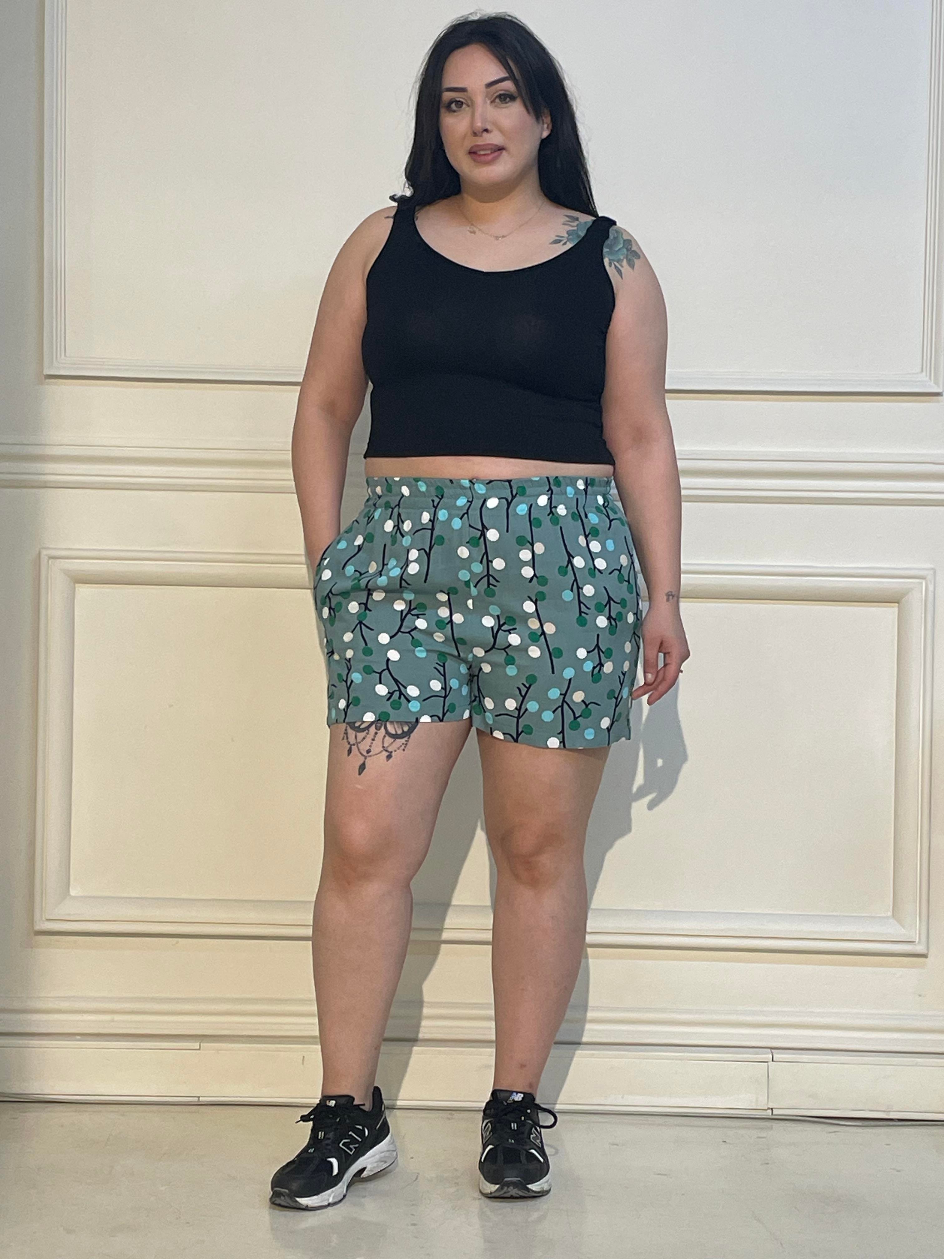 Plus Size Green Cherry Patterned Shorts with Double Side Pockets