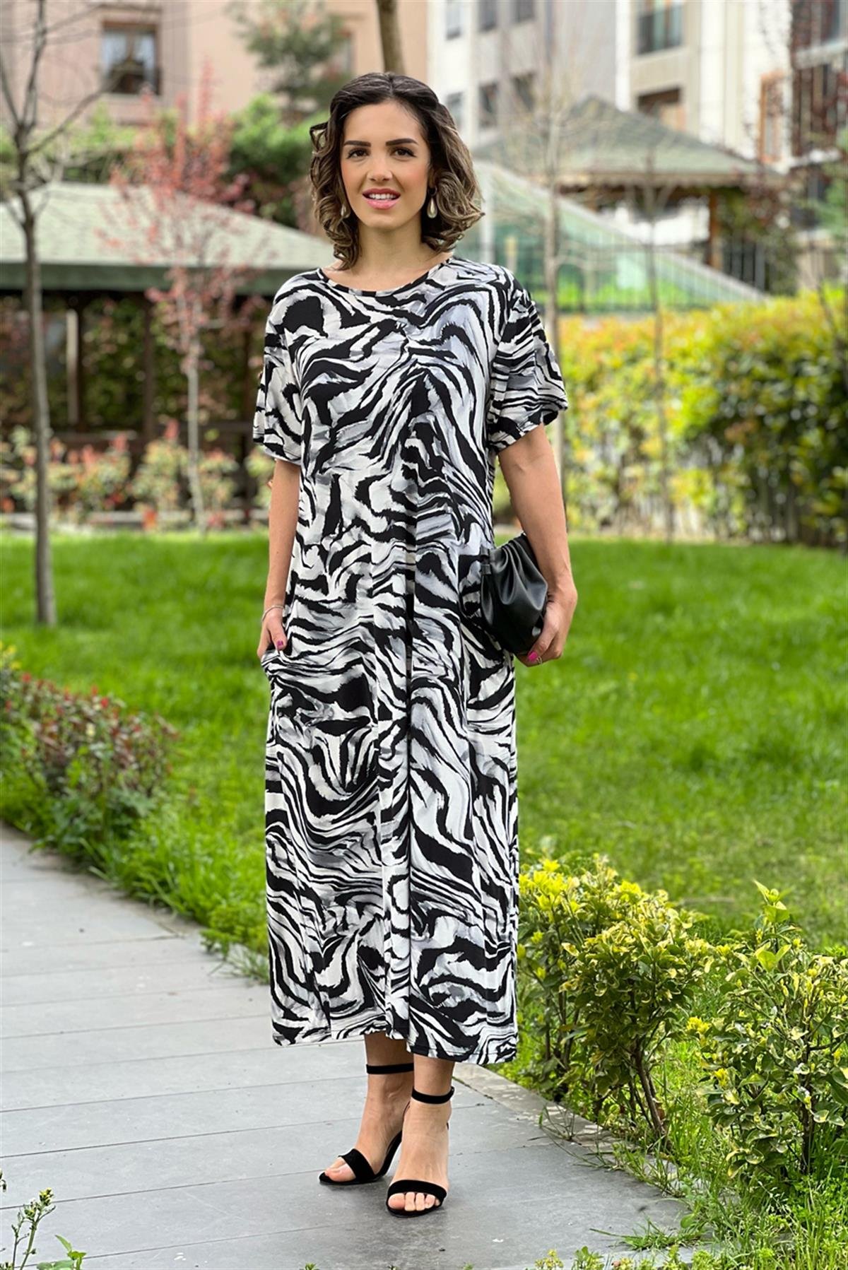 Siyah Beyaz Zebra Desenli Elbise