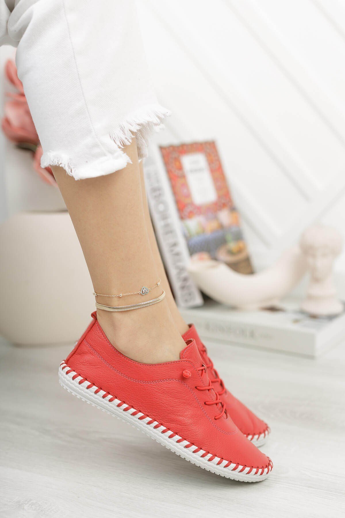 Kadın Hakiki Deri Kırmızı Ayakkabı Demas - Bitmedeniste.com