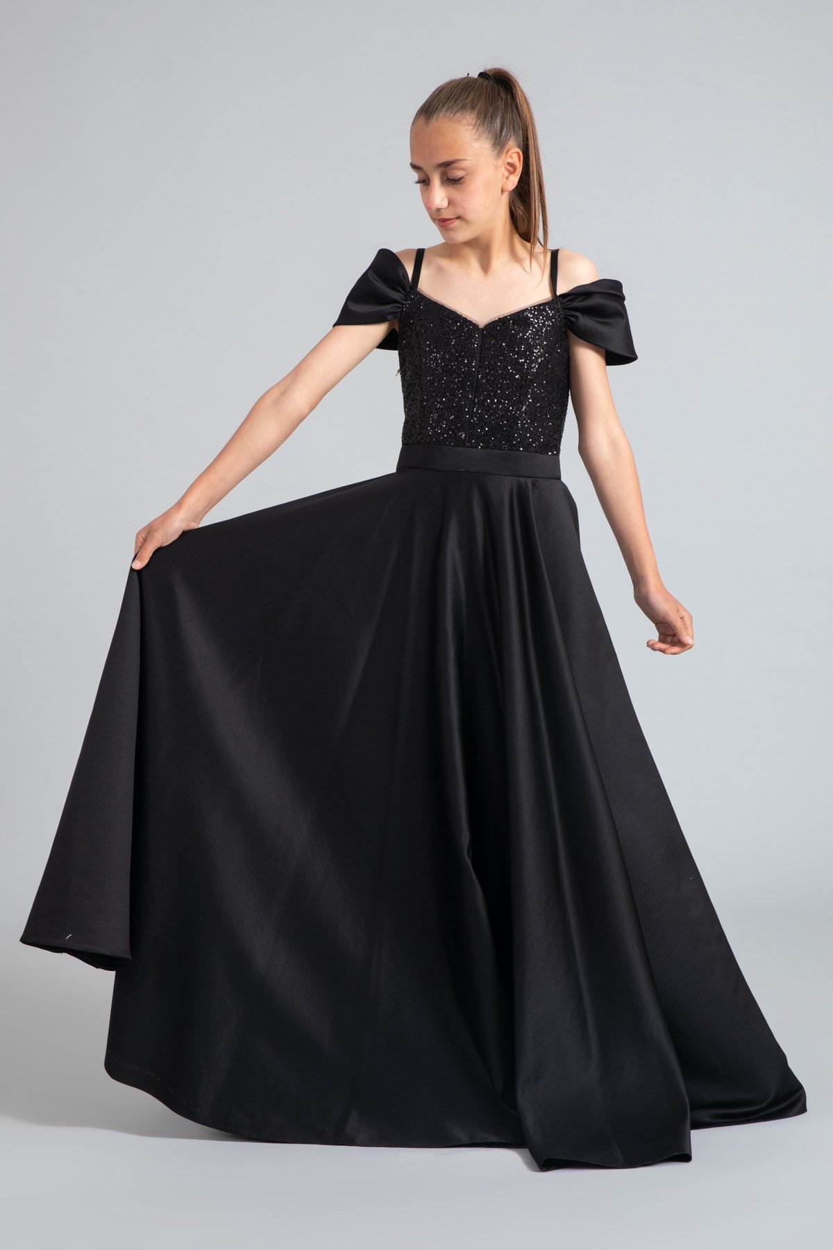 Kız Çocuk Omuz Detaylı Tafta Kumaş Uzun Abiye Elbise 5355-Renk Siyah 10-14  Yaş