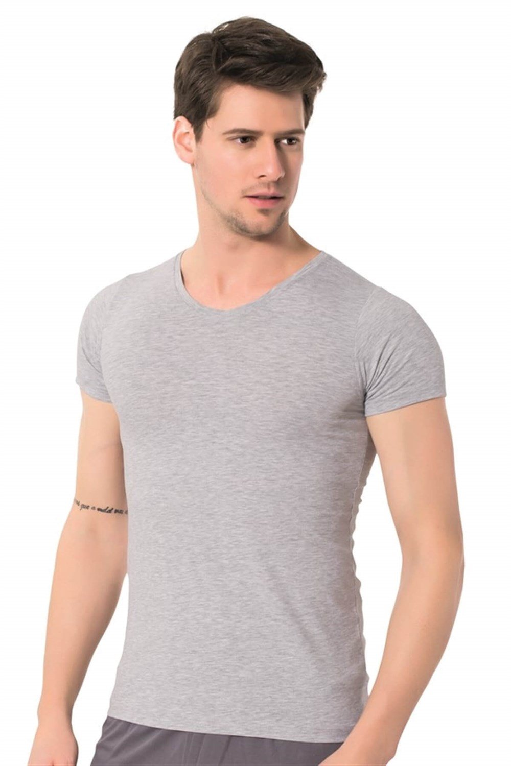 Erkek Geniş Yaka Slim Fit T-Shirt 2150