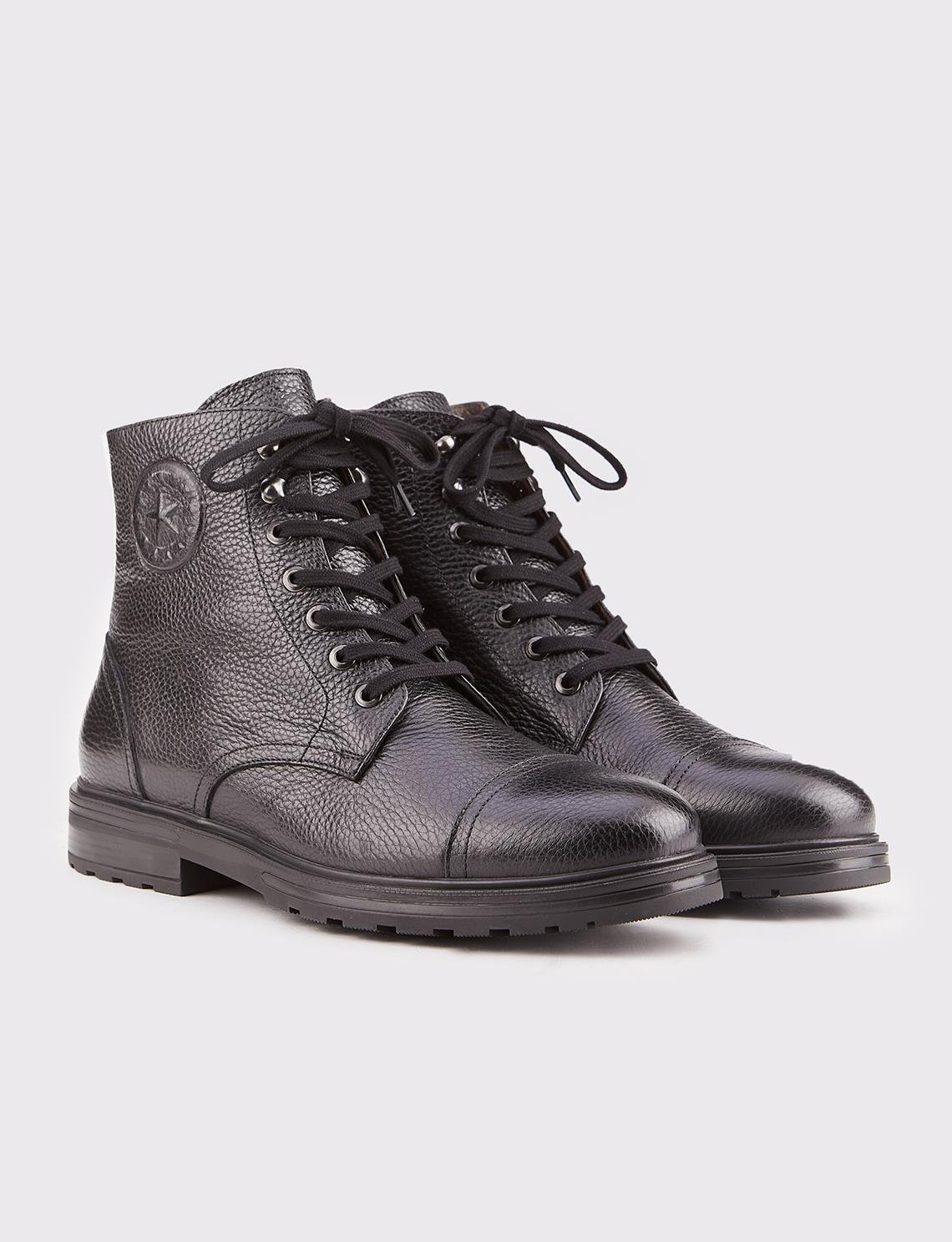 Men sales chanel boots