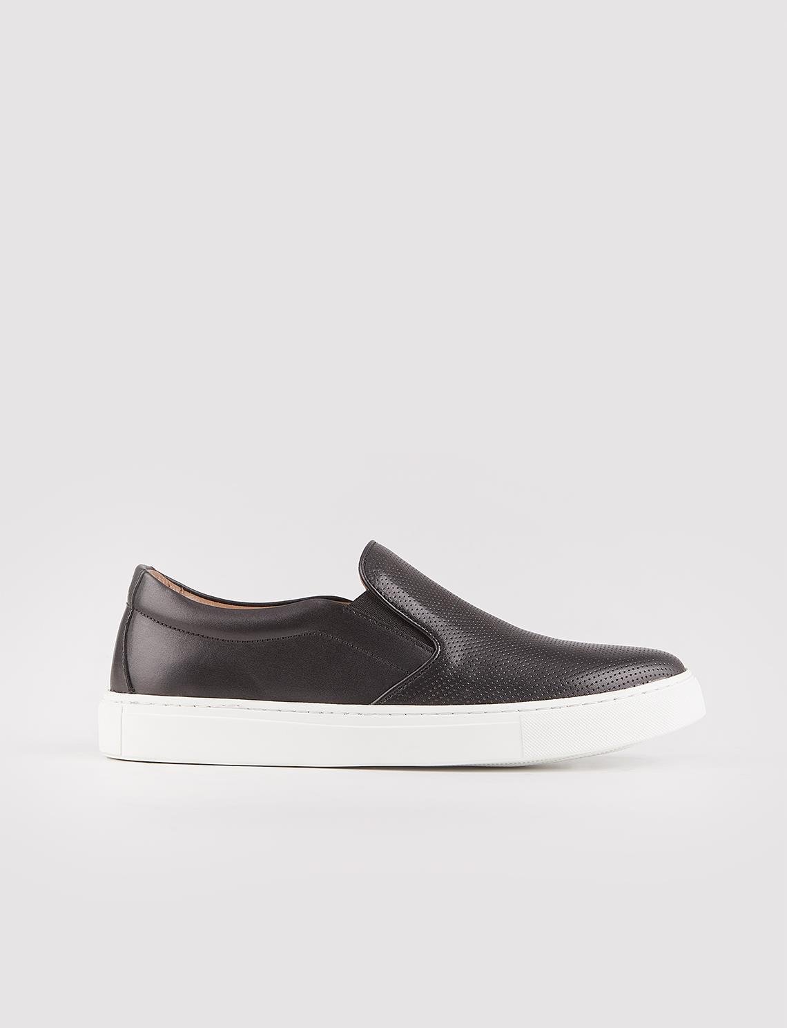 Cabani Buy Men Black Genuine Leather Slip On Casual Shoes Online
