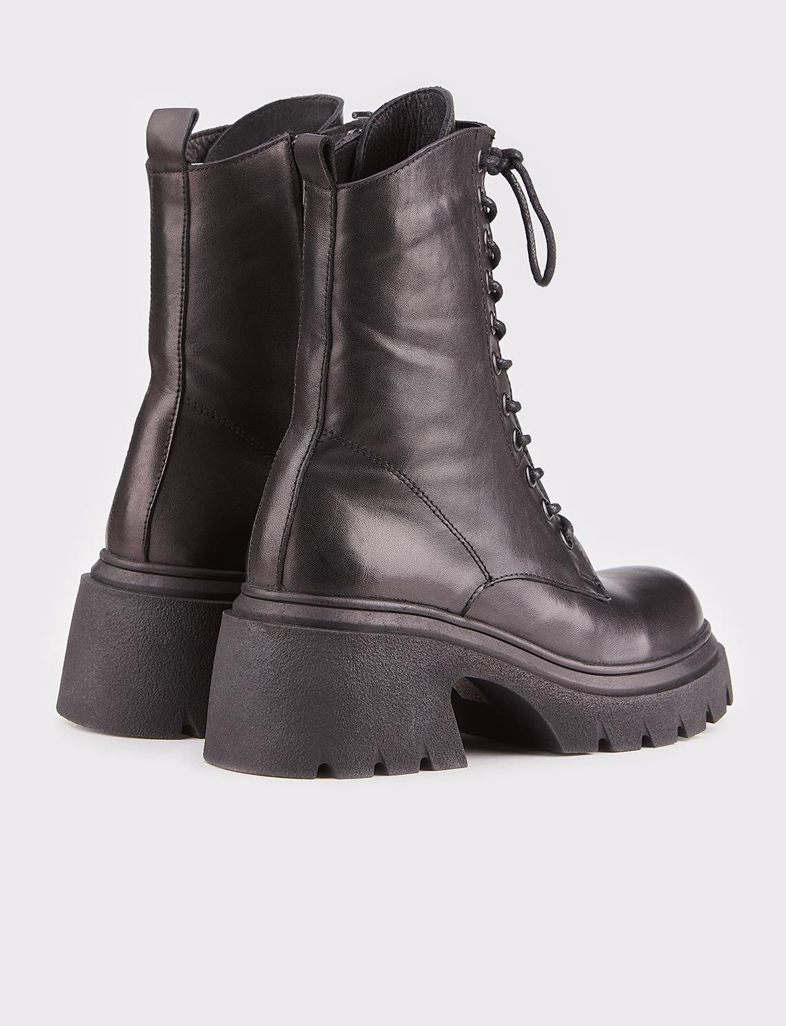 Black heel combat outlet boots