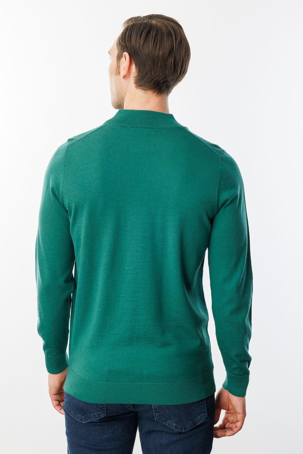 Men's Basic Mock Turtleneck Sweater