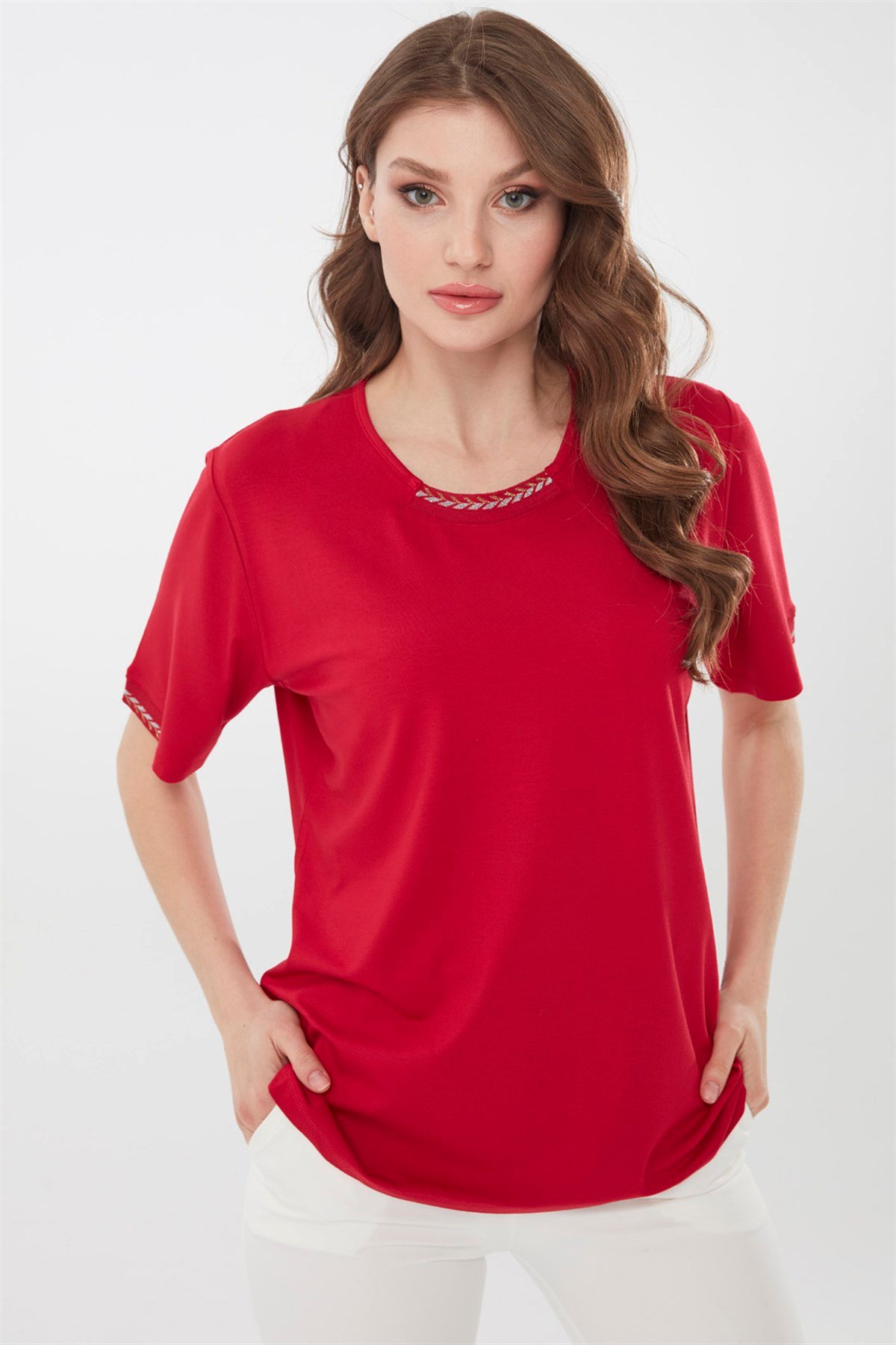 Kadın Yakası İşlemeli Kısa Kollu Penye Bluz KırmızıDesen Triko - Online  Satış