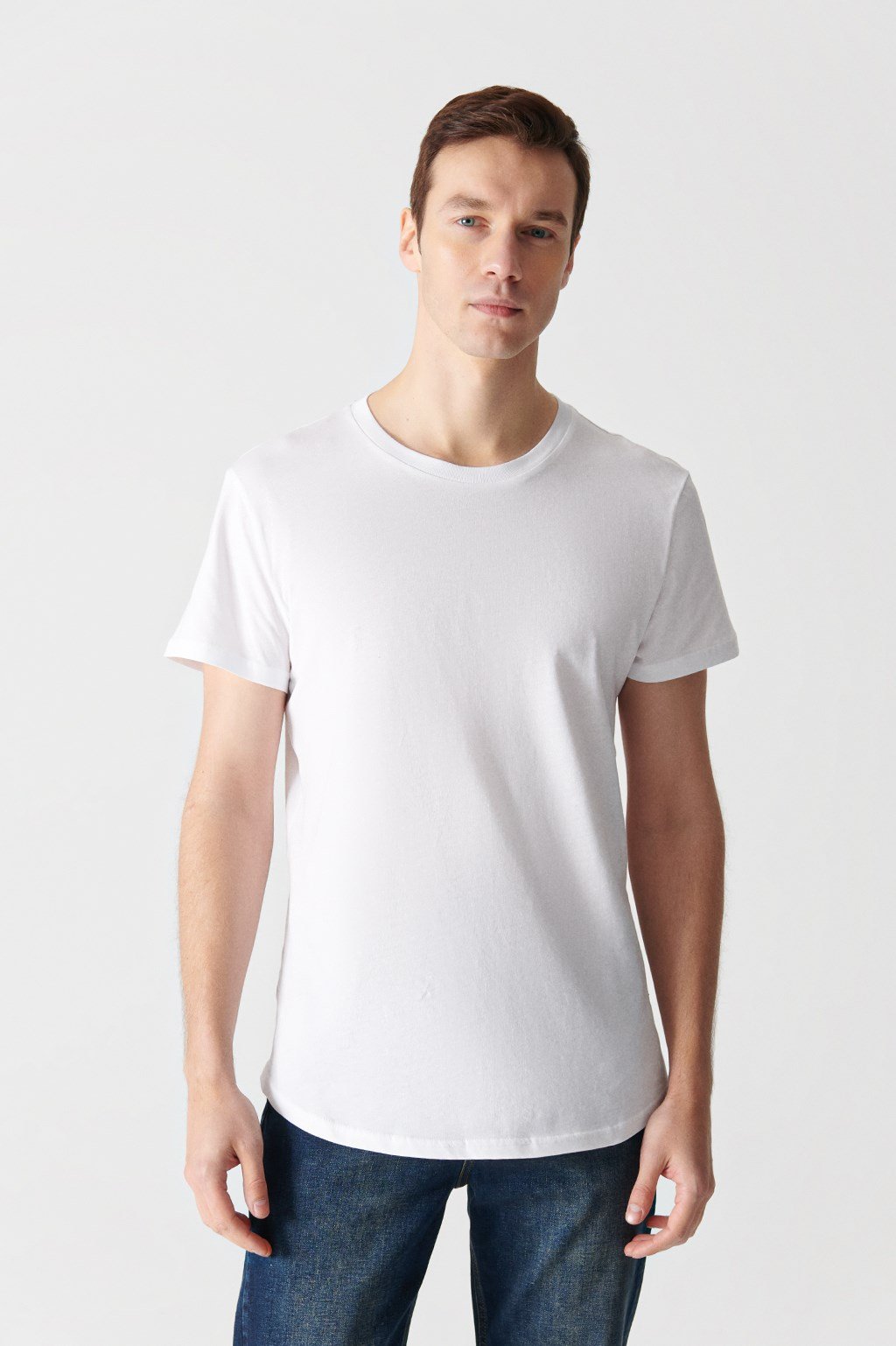 Beyaz Bisiklet Yaka Basic Long Fit T-Shirt