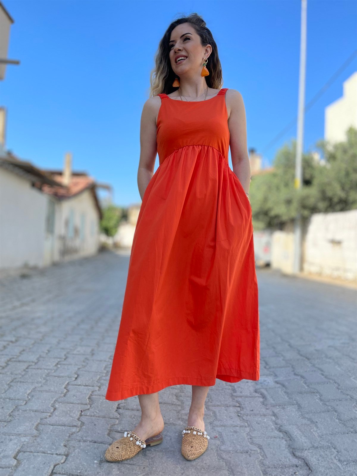 turuncu askılı pamuk penye poplin elbise