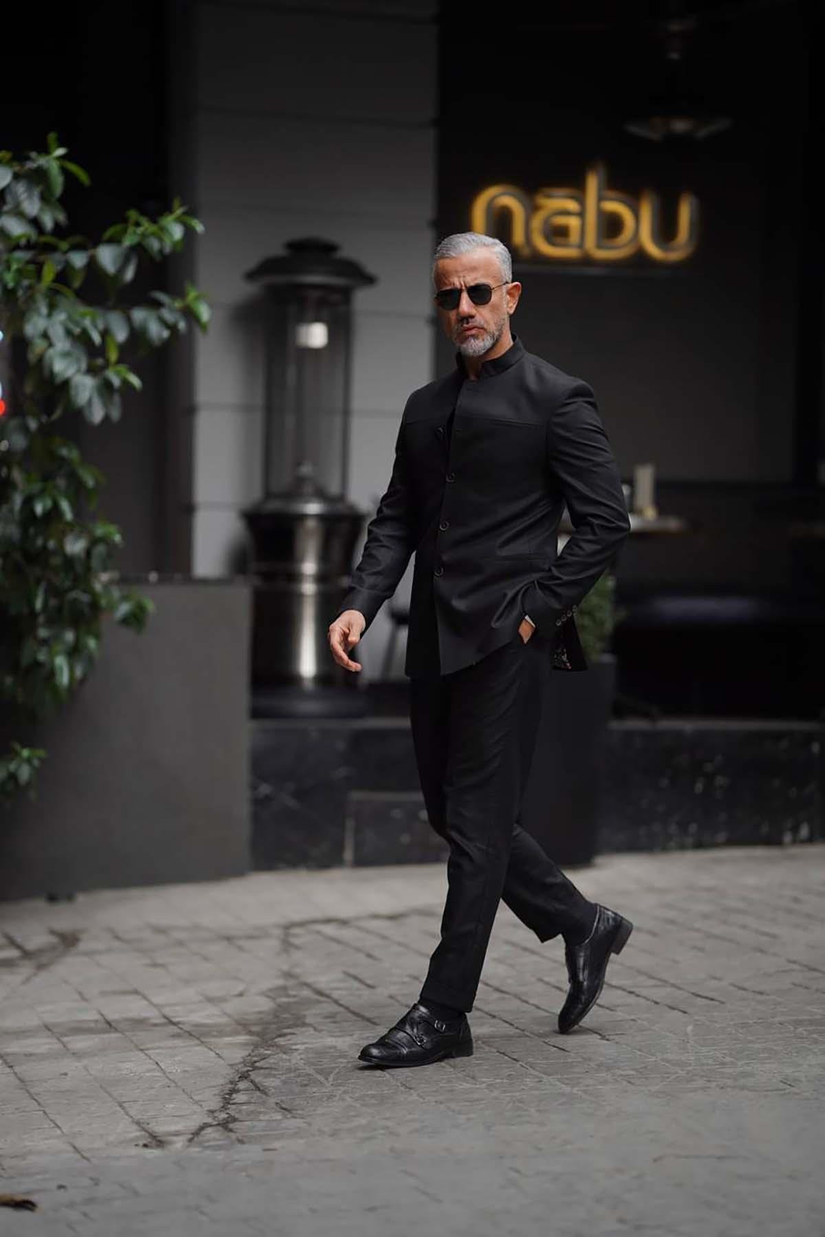 BLACK SUIT WITH JUDGE COLLAR