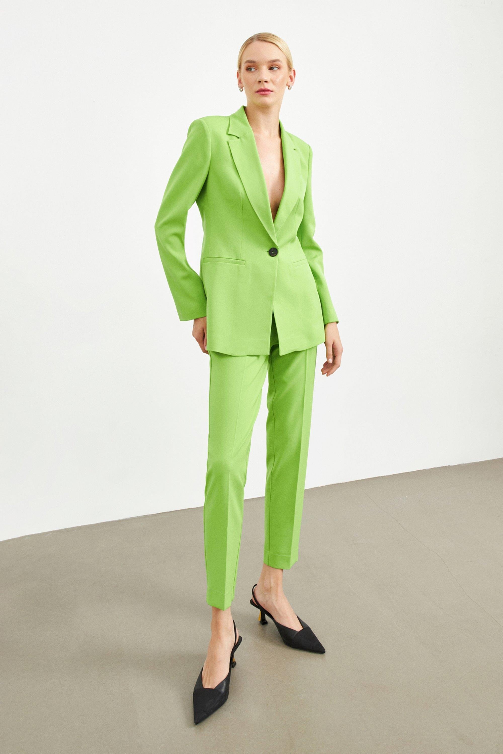 Kadın Fıstık Yeşili Ceket Yaka Düğme Kapamalı Uzun Kollu Ceket Tam Bel Boru  Paça Pantolon ST070S90486002 | Setre