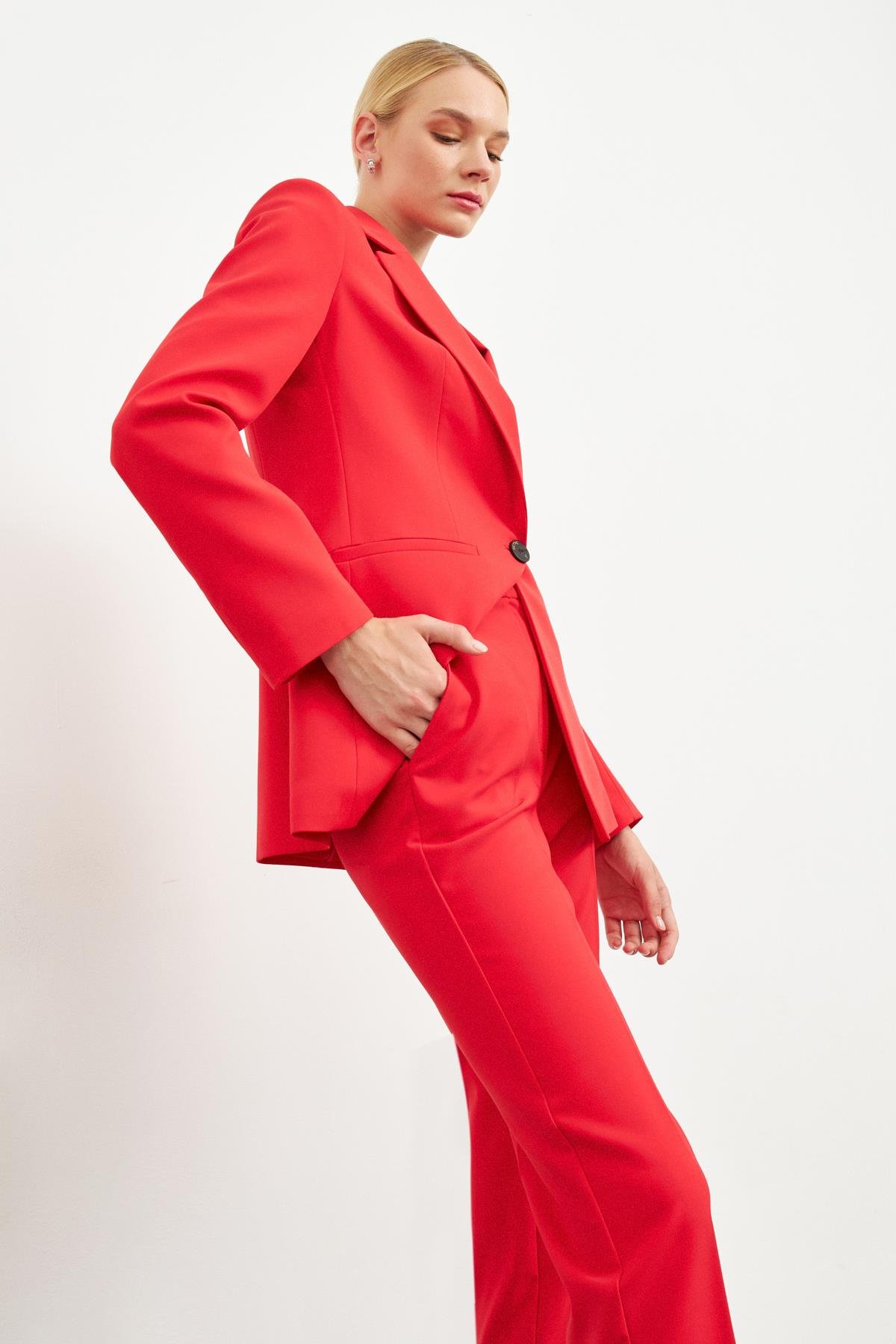 Kadın Kırmızı Ceket Yaka Düğme Kapamalı Uzun Kollu Ceket Tam Bel Boru Paça  Pantolon ST070S90486002 | Setre
