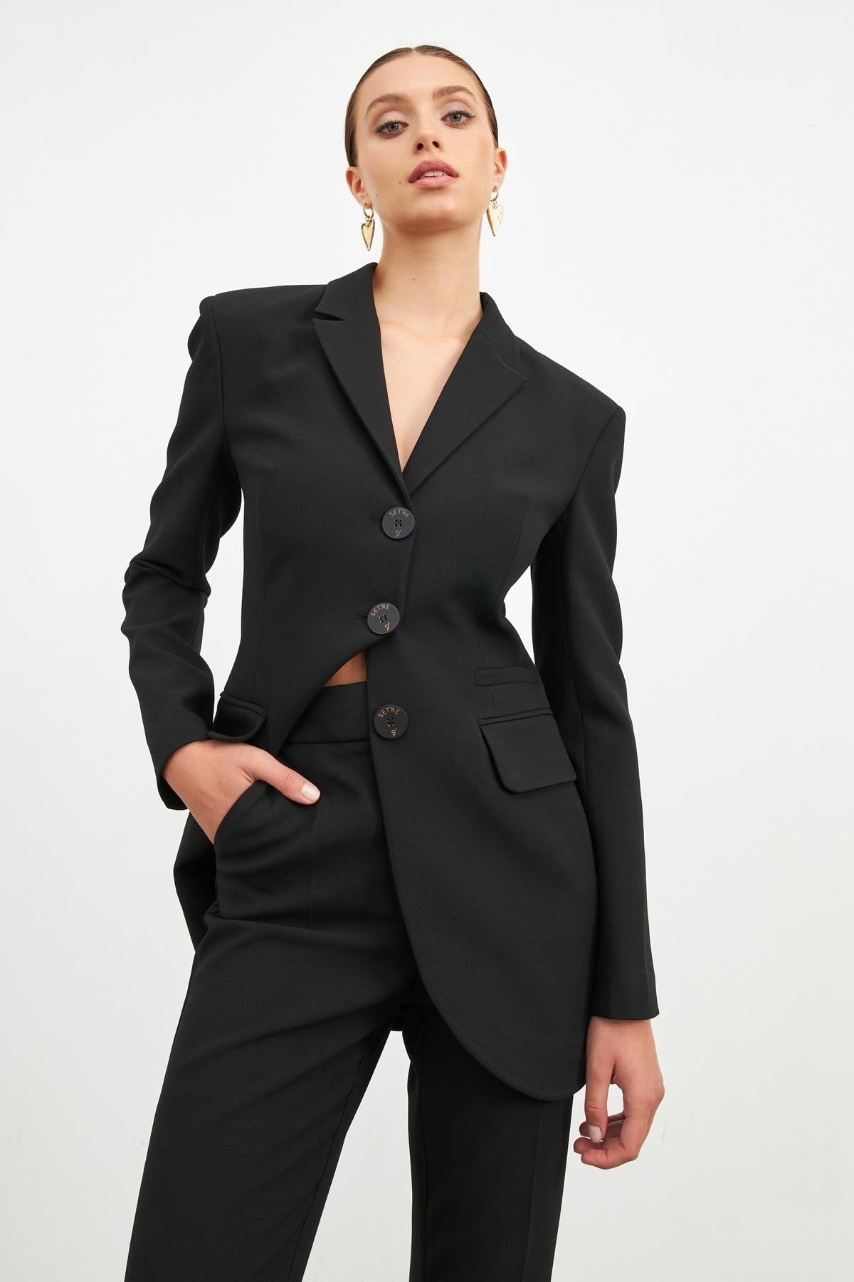 Kadın Siyah Düğme Detaylı Belden Oturtmalı Uzun Ceket Ve Pantolonlu Takım  ST090W905260002 | Setre