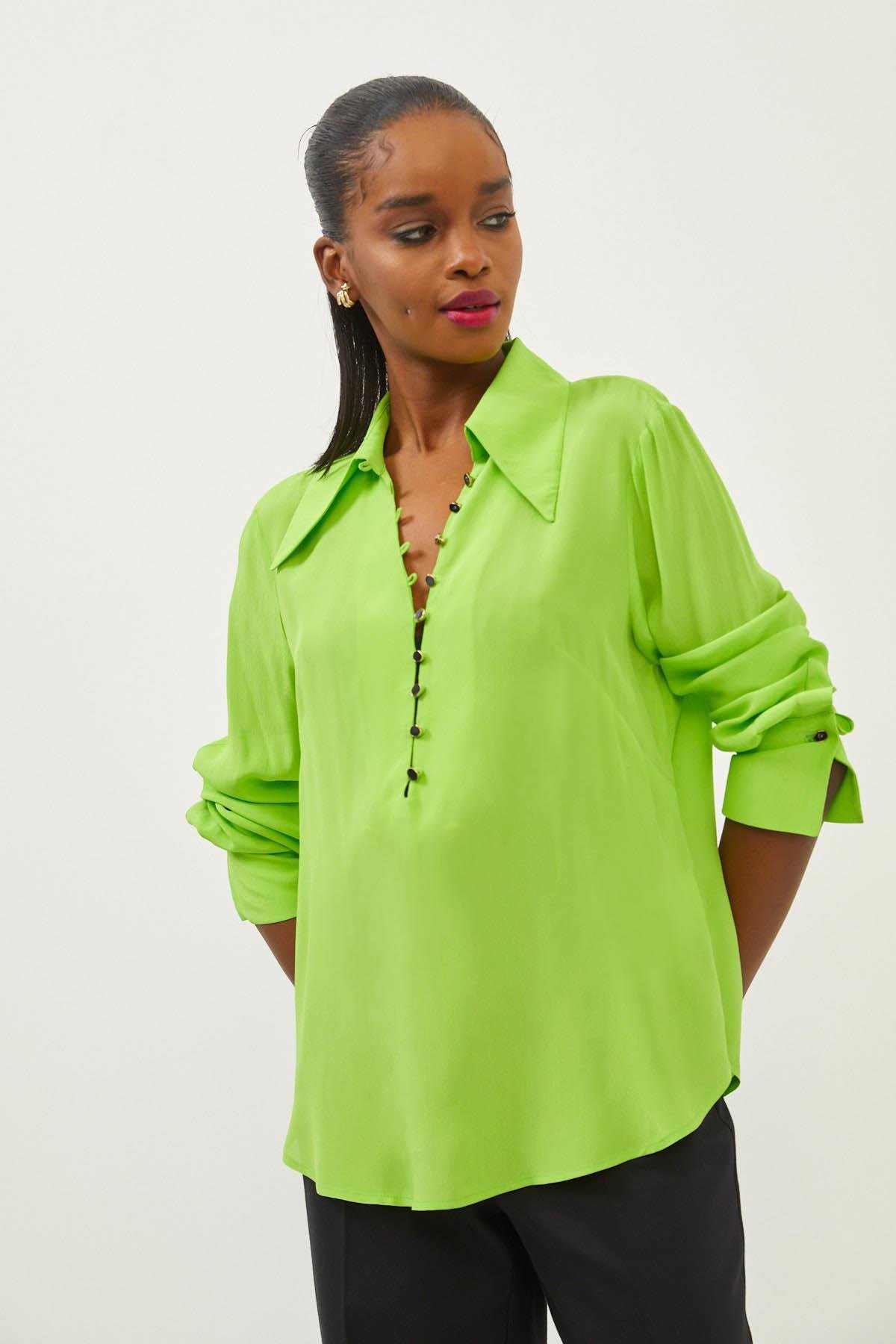 Kadın Yeşil Yaka Düğme Detaylı Bluz ST070W30778001 | Setre