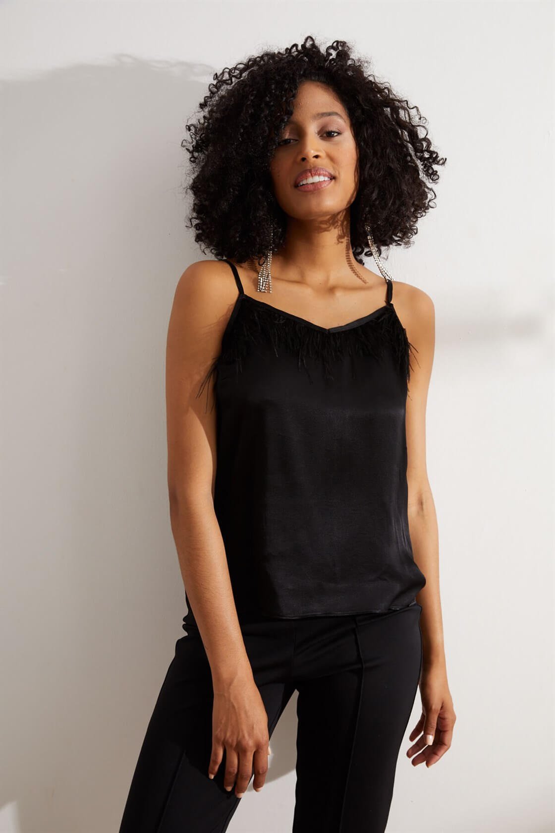 Kadın Siyah Askılı Tüylü Bluz ST050W3042001 | Setre