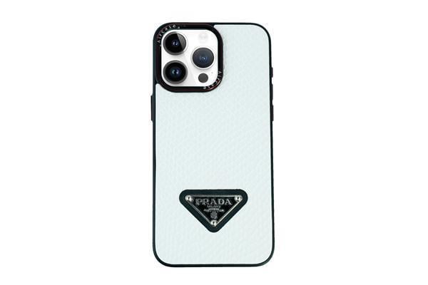 Lüks PRADA Deri iPhone 15 Pro Max Kılıf - Şıklık ve Koruma Bir Arada