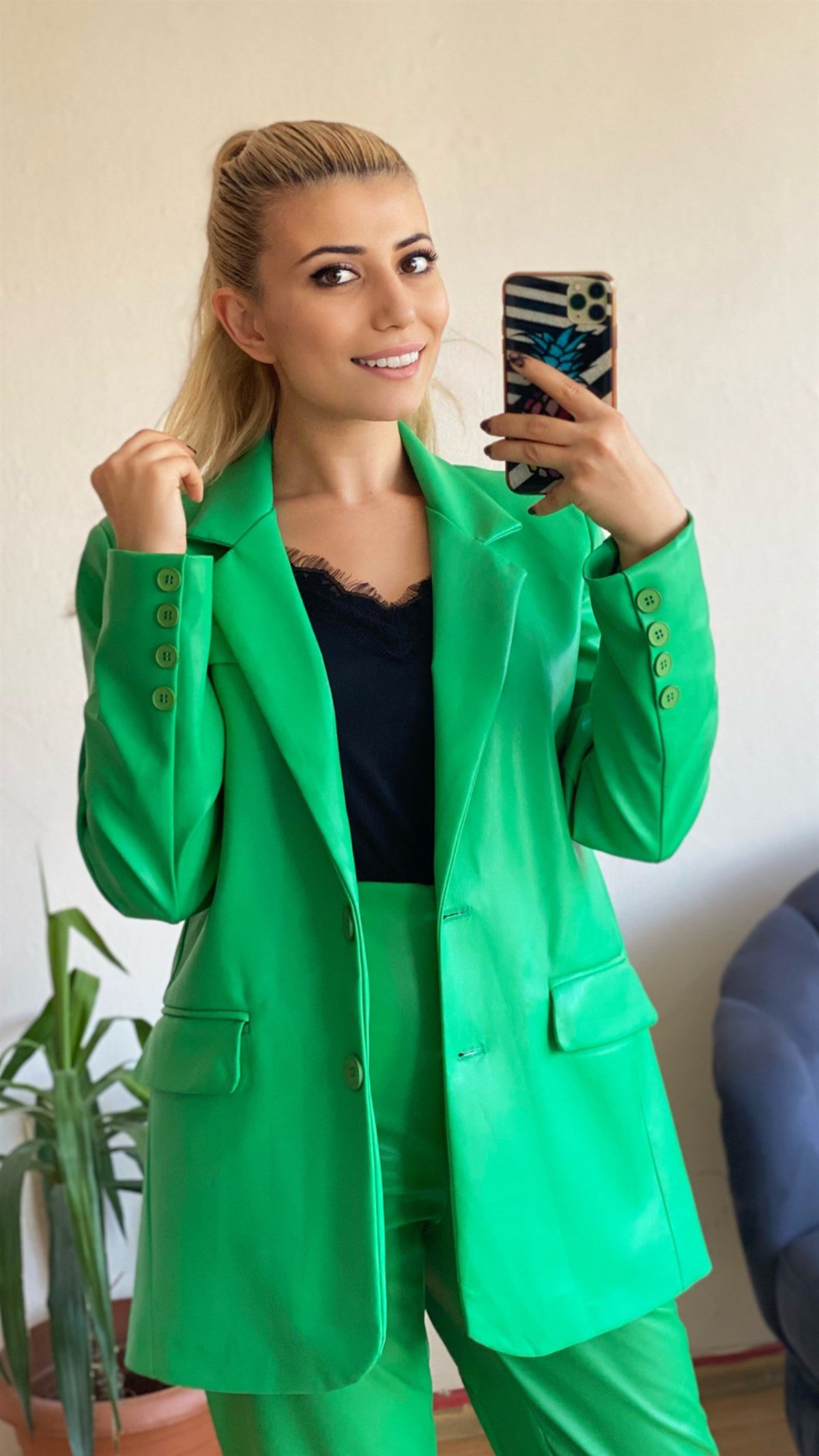 Kadın Yeşil Renk Deri Blazer Ceket - Tuğbali