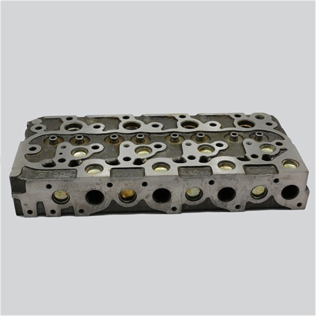 CYLINDER HEAD: KUBOTA / V1702 / REFERENCE NUMBER: 15422-03044