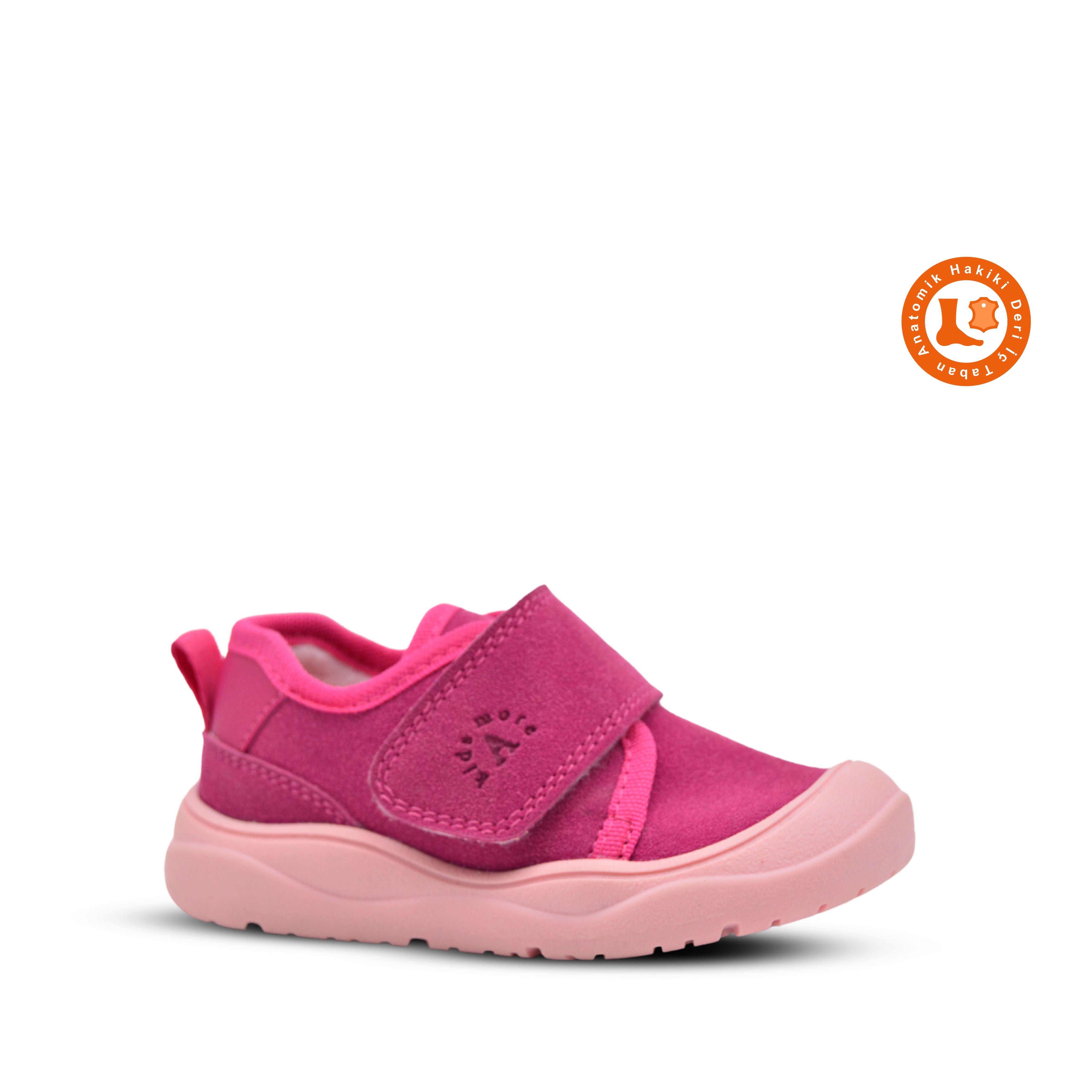 Nike tekno baby pink deals