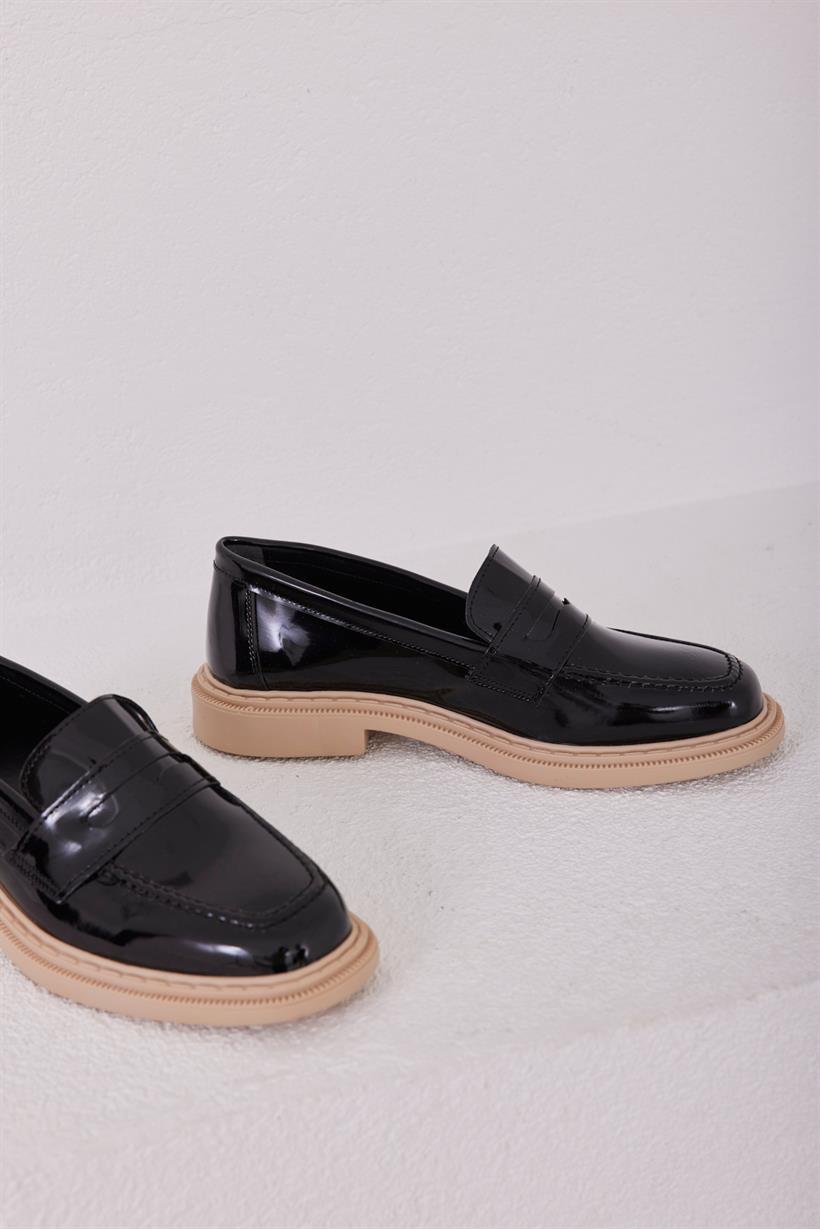 Siyah Rugan Kadın Günlük Loafer Ayakkabı || Madamra.com