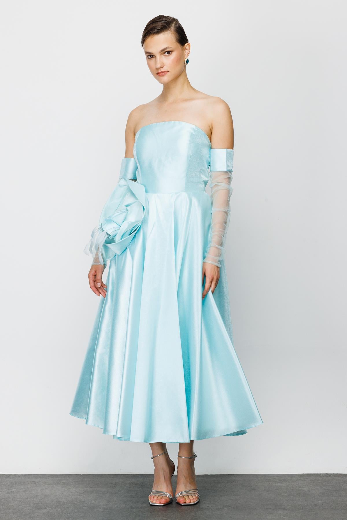 Nefeli Women's Rose Detailed Blue Evening Dress with Glove Accessories
