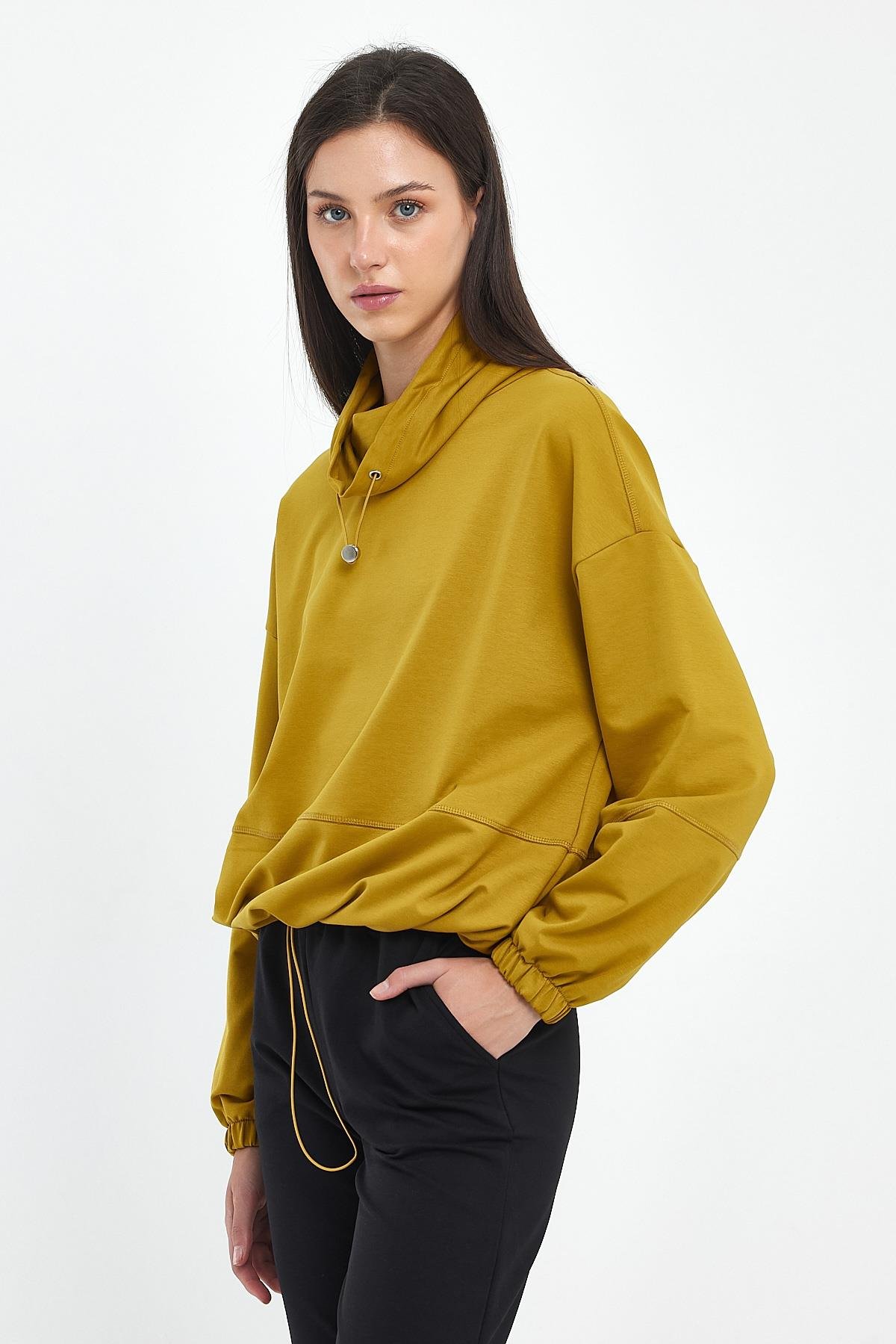 Kadın Norah Limon Küfü Yakası Detaylı Regular Fit Sweatshirt