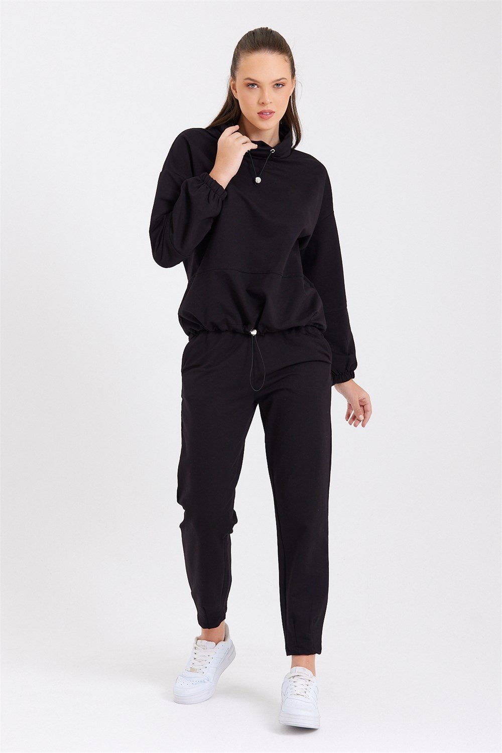 Norah Siyah Yakası Detaylı Regular Fit Sweatshirt - VENA