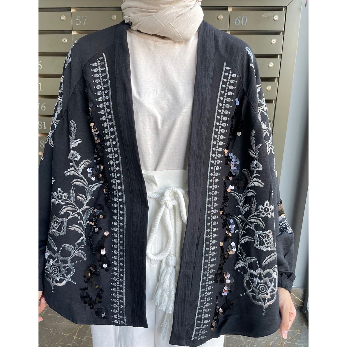 Siyah Pullu Kimono