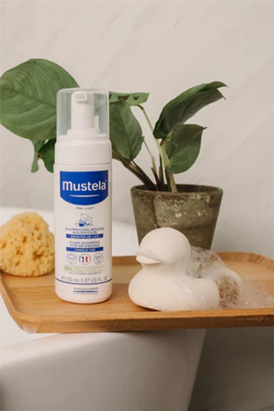 Mustela Foam Shampoo For Newborns Yenidoğan Köpük Şampuan 150 ml Fiyatı |  Farmakozmetika