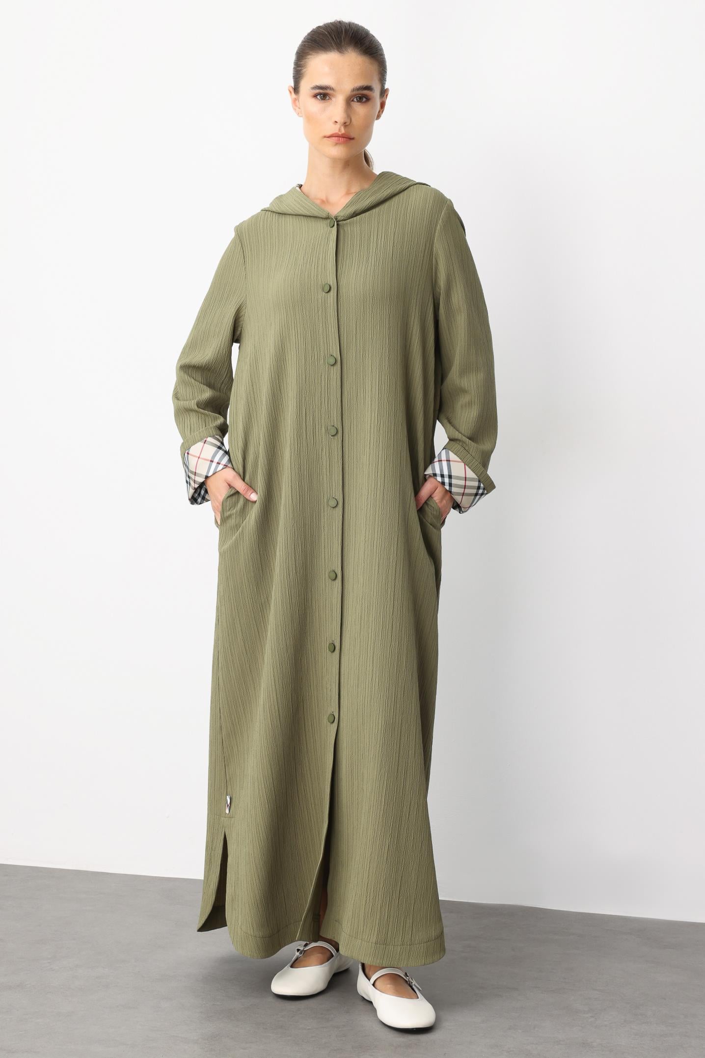 X Garni Spor İnce Hafif Özel Dokulu Zamansız Ferace Kap-Haki