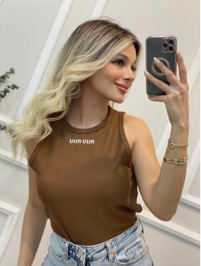 Kahve Logolu Askılı Bluz