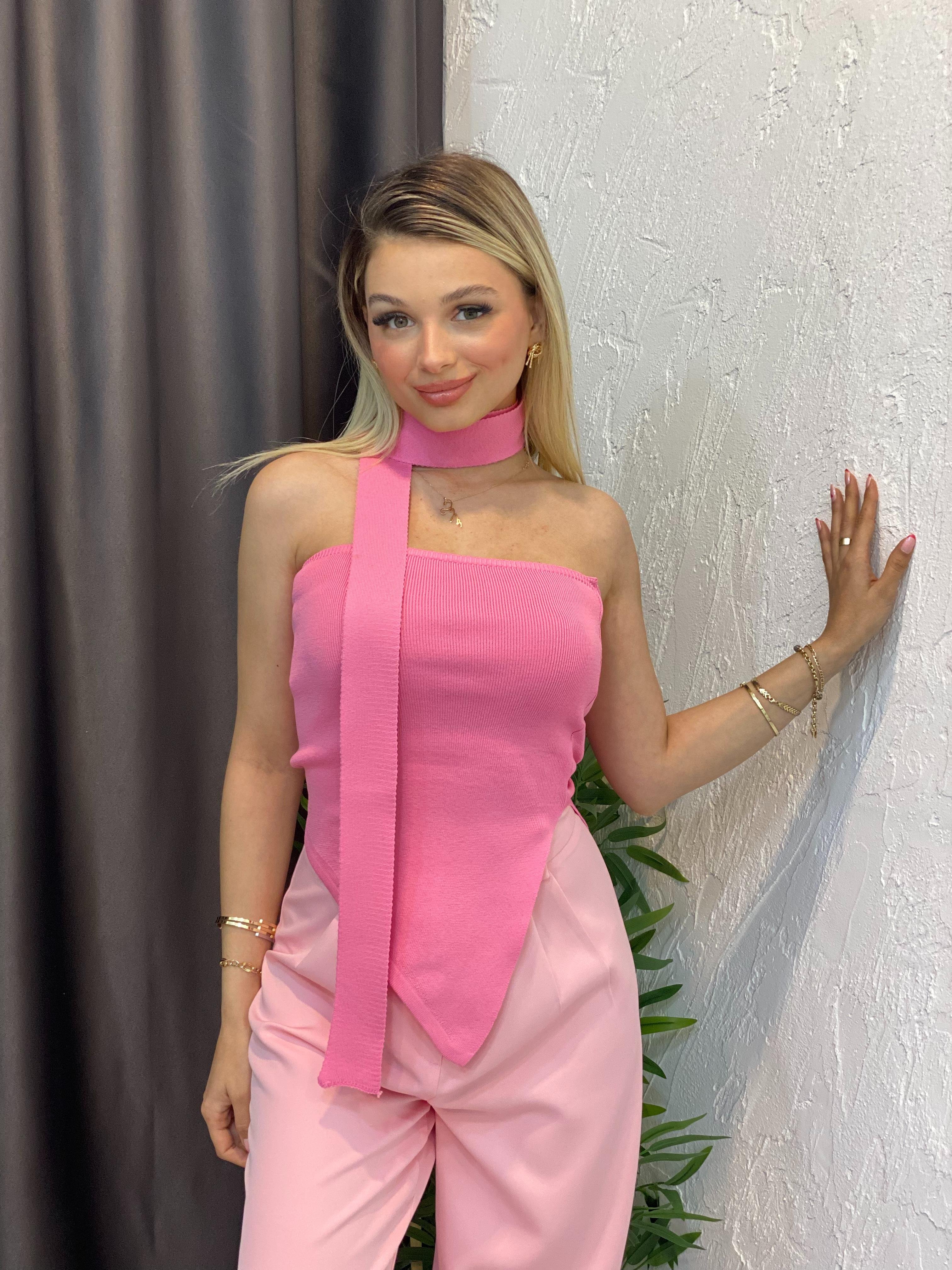 Pembe Straplez Boyun Fularlı Triko Bluz