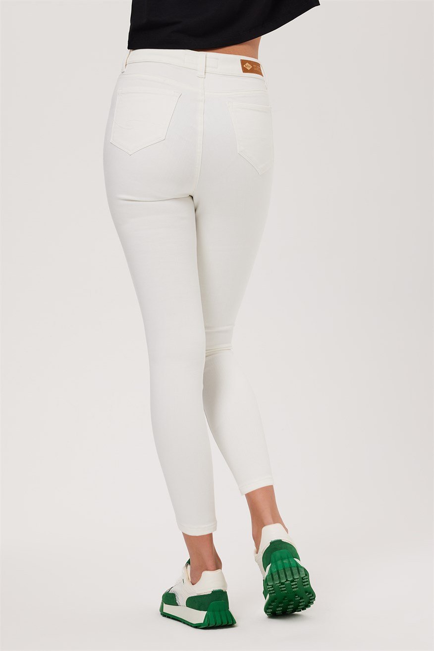 Jaycee Çok Yüksek Bel Dar Kesim Çok Dar Paça Beyaz Kadın Jean