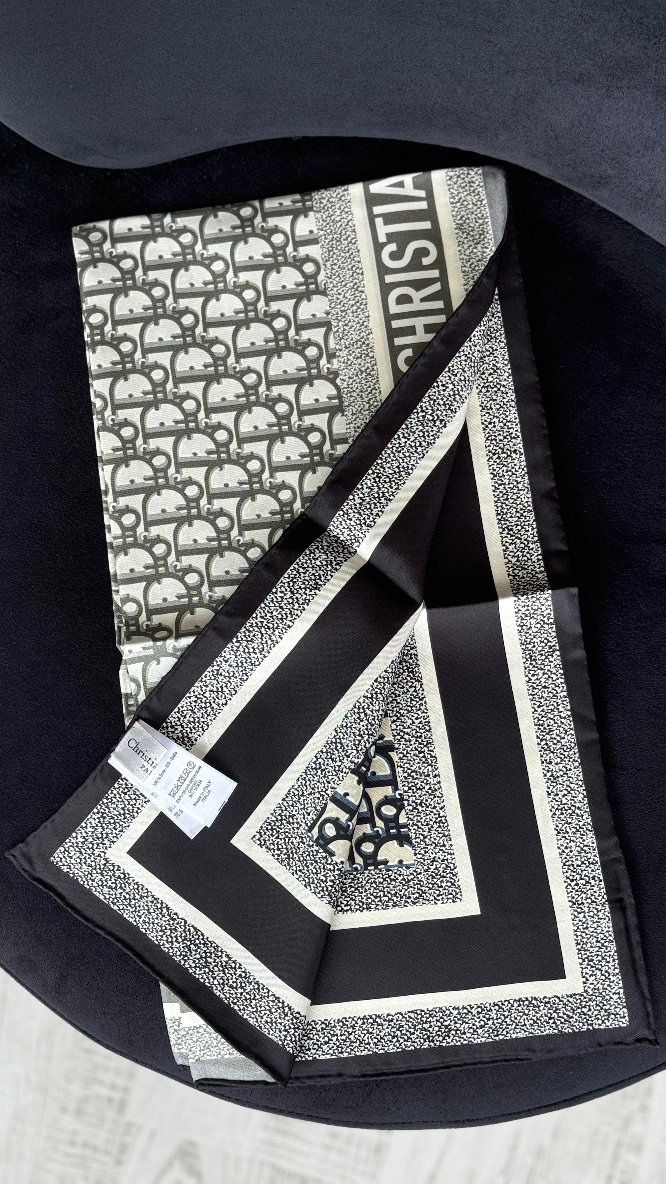 YEŞİL / GRİ ÇİFT YÖNLÜ ORJİNAL İTHAL DIOR EŞARP