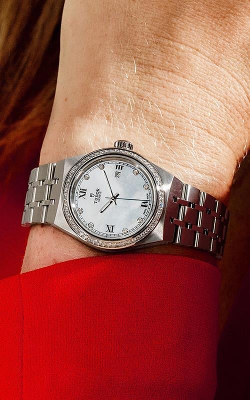 Tudor M28320-0001 Date Tudor Kadın Kol Saati
