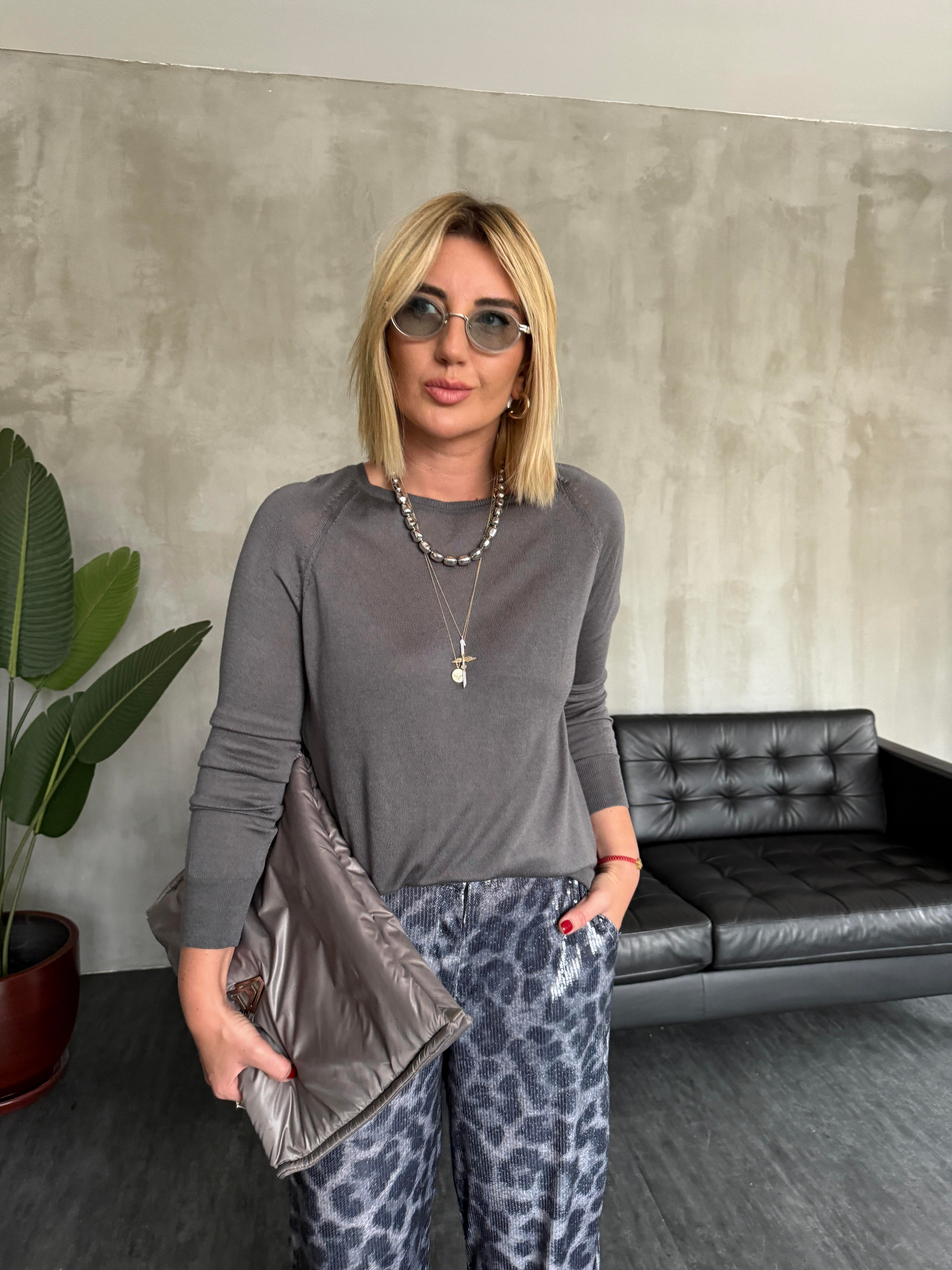 Tiril Dokuda , Füme Triko