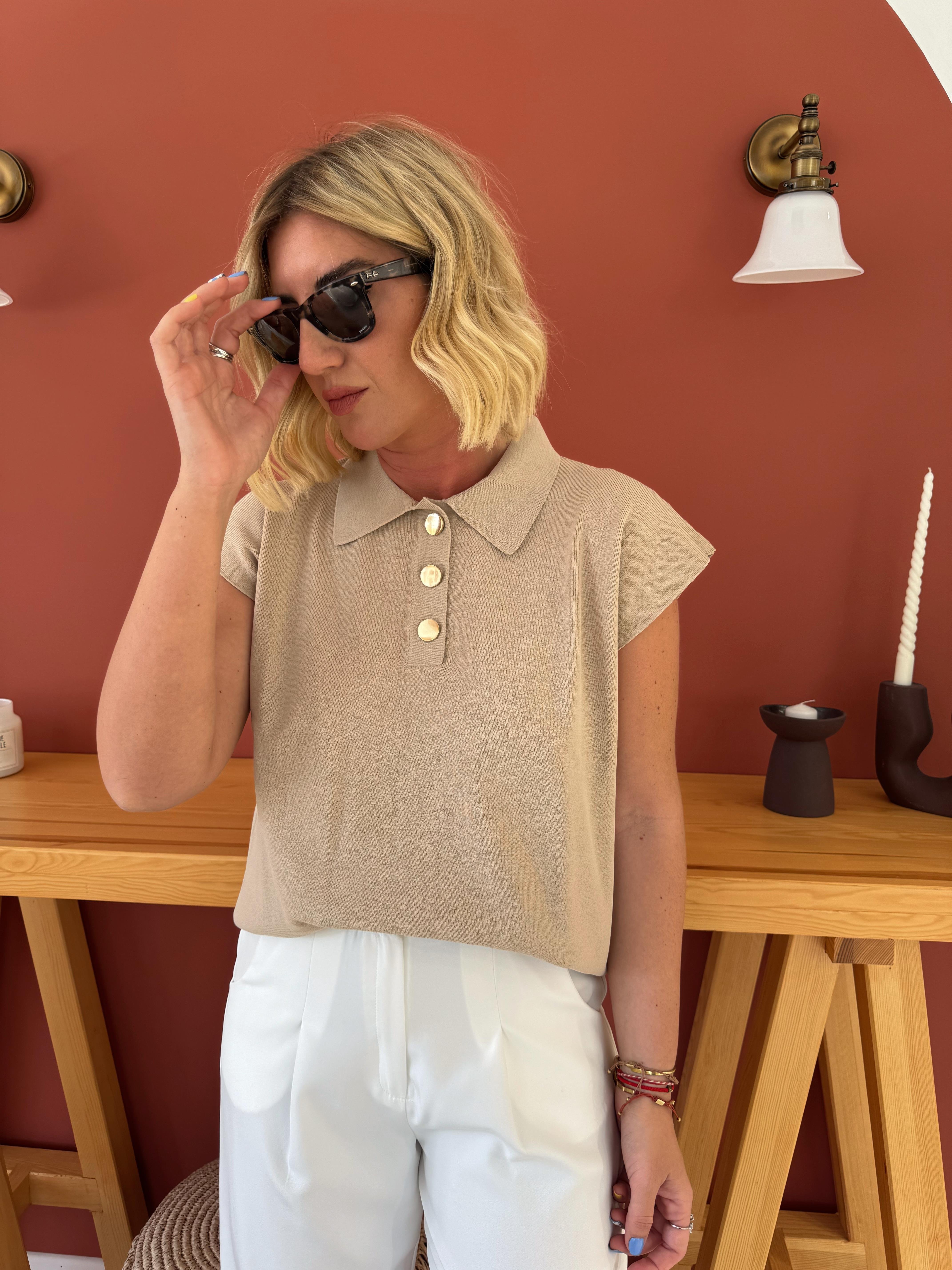 Orjinal Model Polo Yaka Gold Düğmeli Bej Triko