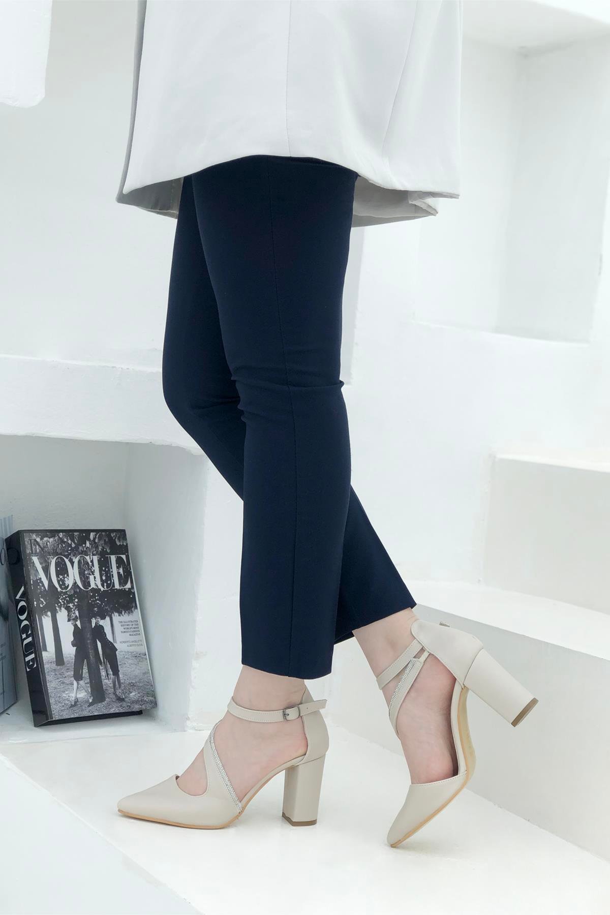 Yüksek Kalın Ökçe Taşlı Ayakkabı Ten 01-410 FELES | Mybella Shoes