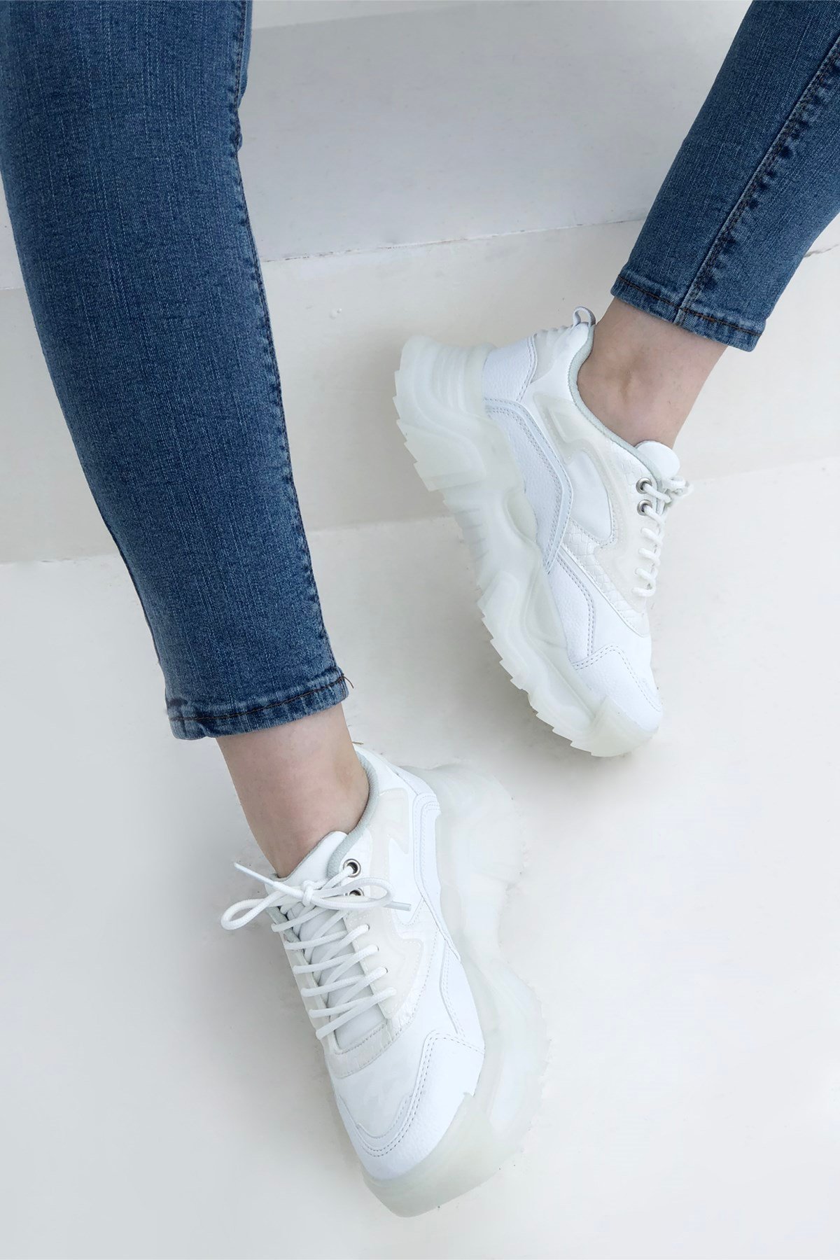 Şeffaf Yüksek Taban Cilt Kadın Spor Ayakkabı Beyaz 125 | My Bella Shoes