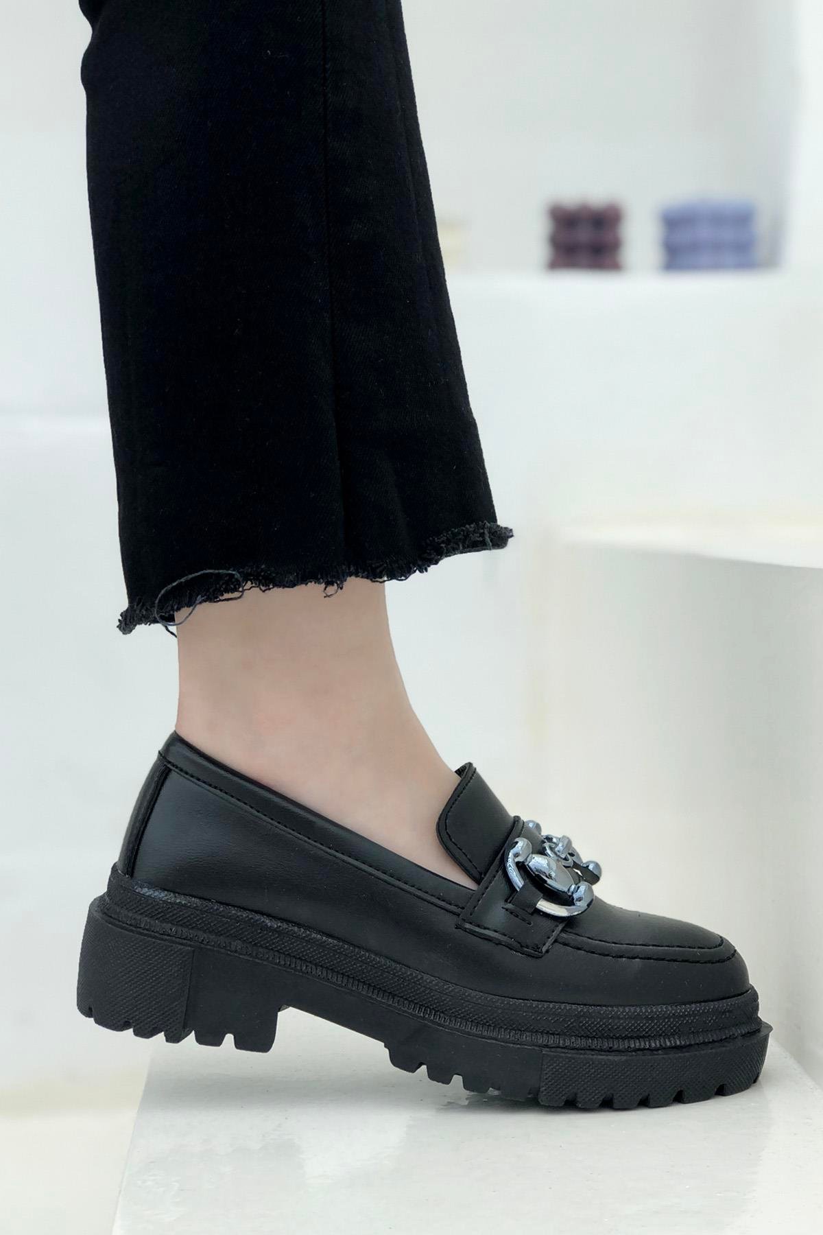 Zincirli Loafer Kadın Ayakkabı Siyah Gümüş My Bella SDY-225 MyBella |  Mybella Shoes