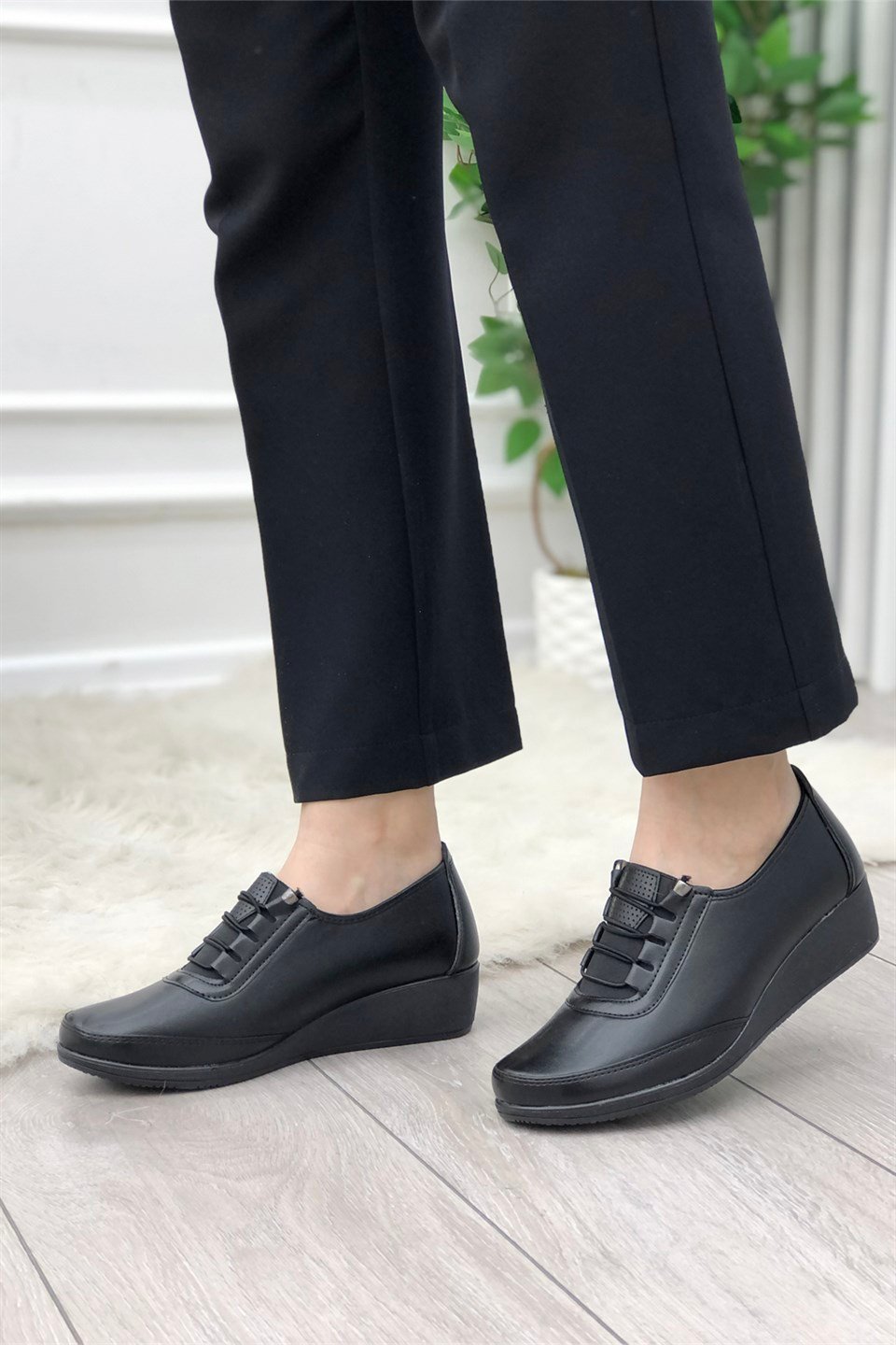 Mevsimlik Ortopedik Confort Termo Kadın Ayakkabı Siyah 310-1 | My Bella  Shoes