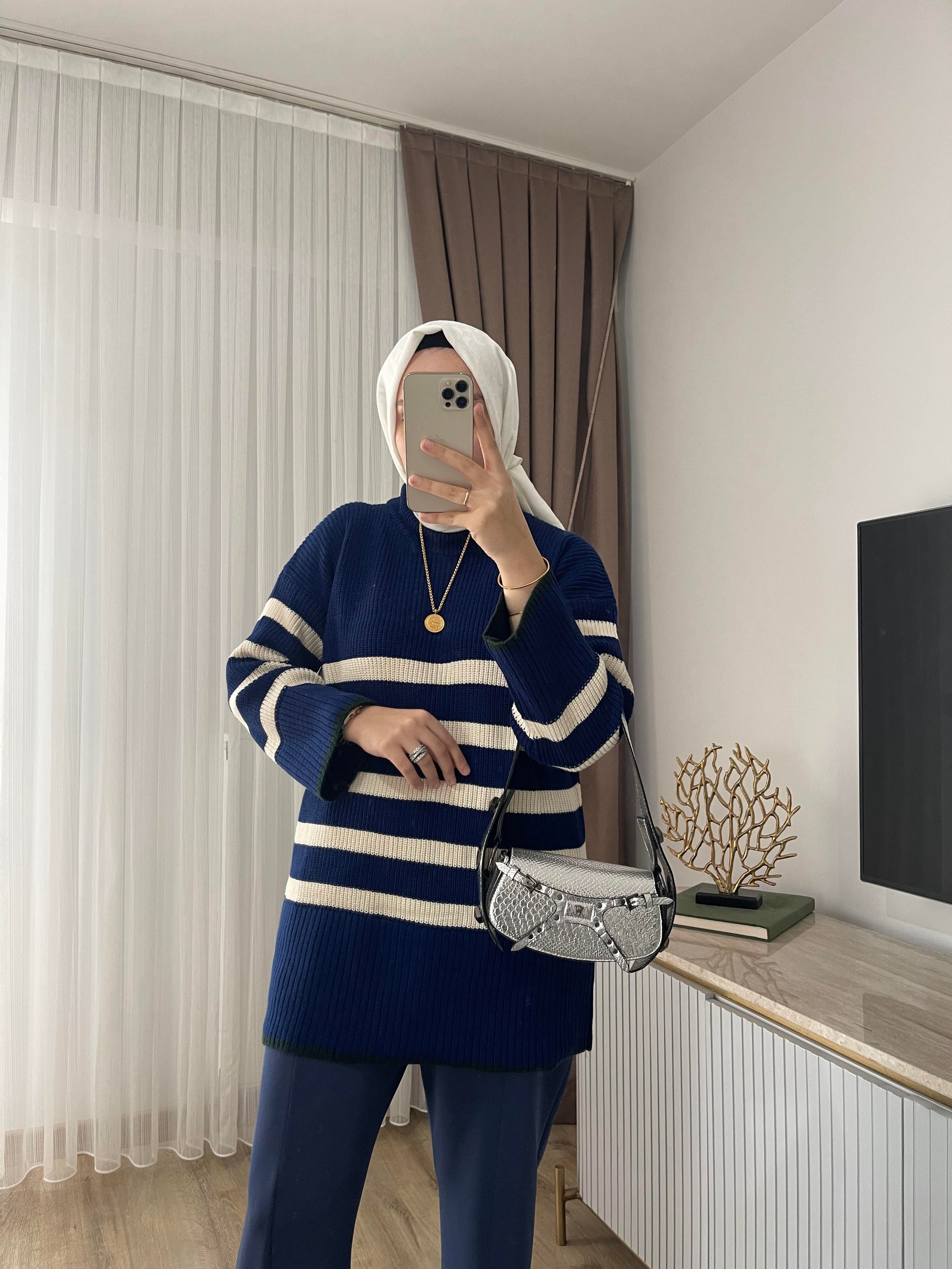 Kalın Çizgili Triko Kazak Siyah | Meysadesign | En Trend Kadın Giyim  Mağazası | Yeni Sezonda Modern Güçlü ve Minimal - Bu Aya Özel Fiyatlar