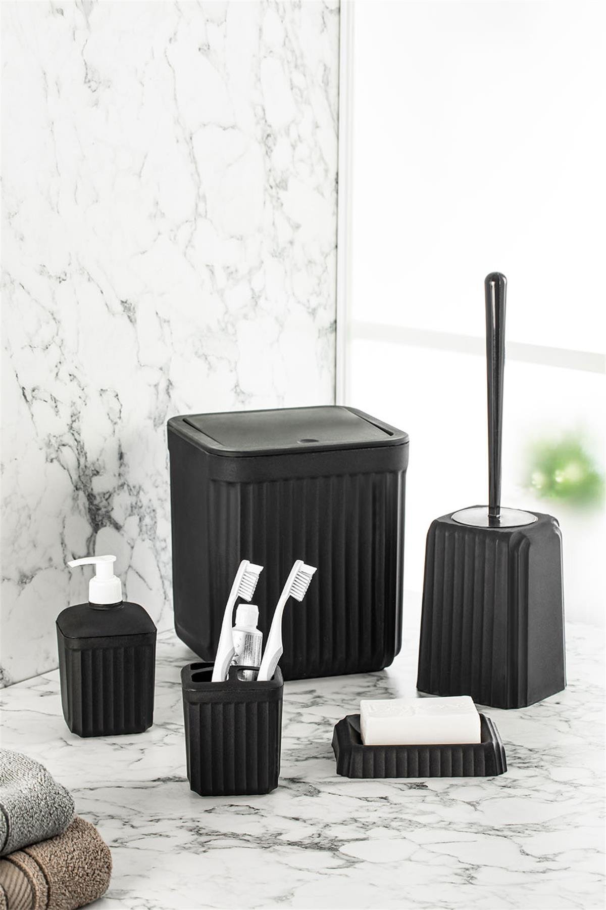 5 Parça Banyo Seti - Çöp Kovası Tuvalet Fırçası Sıvı Sabunluk Katı Sabunluk  Diş Fırçalık Siyah