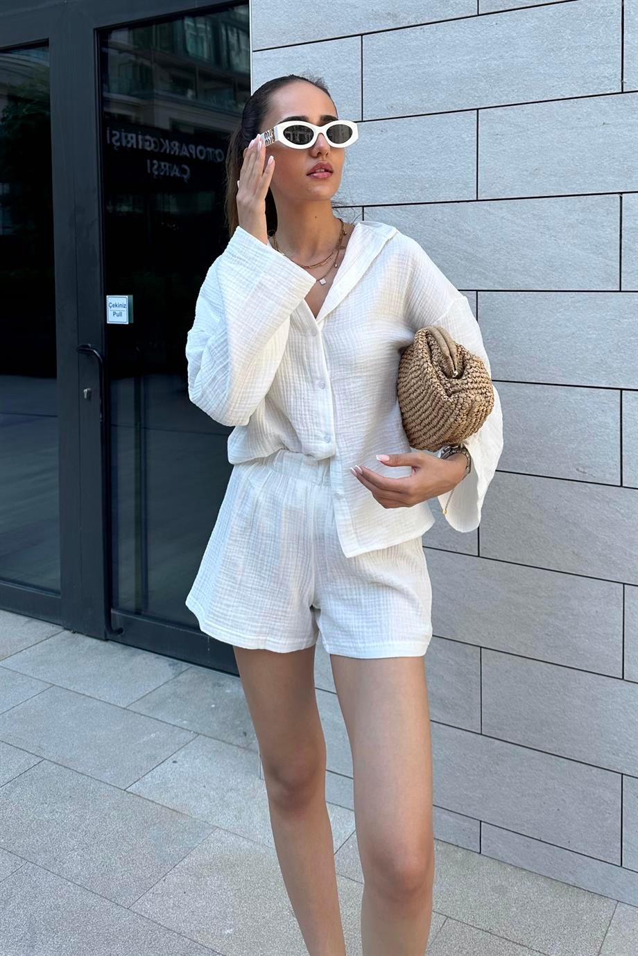Beyaz Şort Gömlek Takım - Kadın Takım Modelleri - Nazliye Moda | Kadın  Giyim Modası