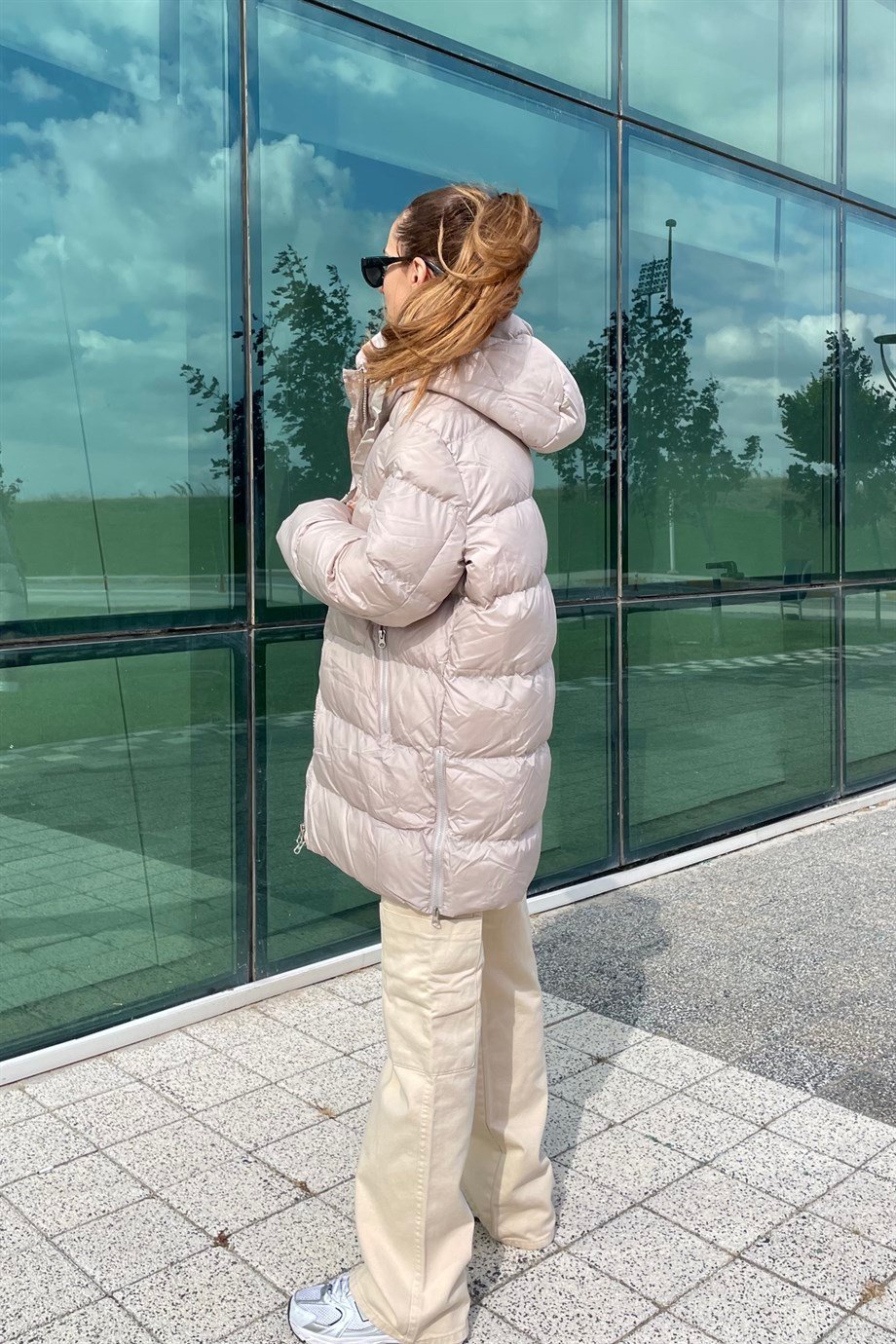 Taş Renk Kapüşonlu Uzun Şişme Mont - Kadın Mont Modelleri - Nazliye Moda |  Kadın Giyim Modası
