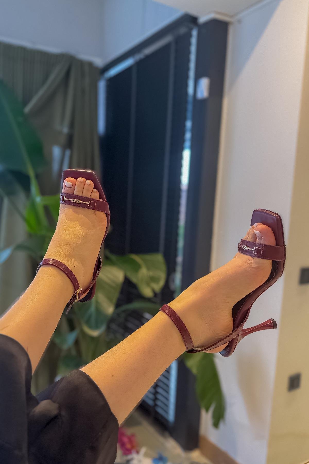 Jessi Bordo Toka Detaylı Kadın Topuklu Ayakkabı