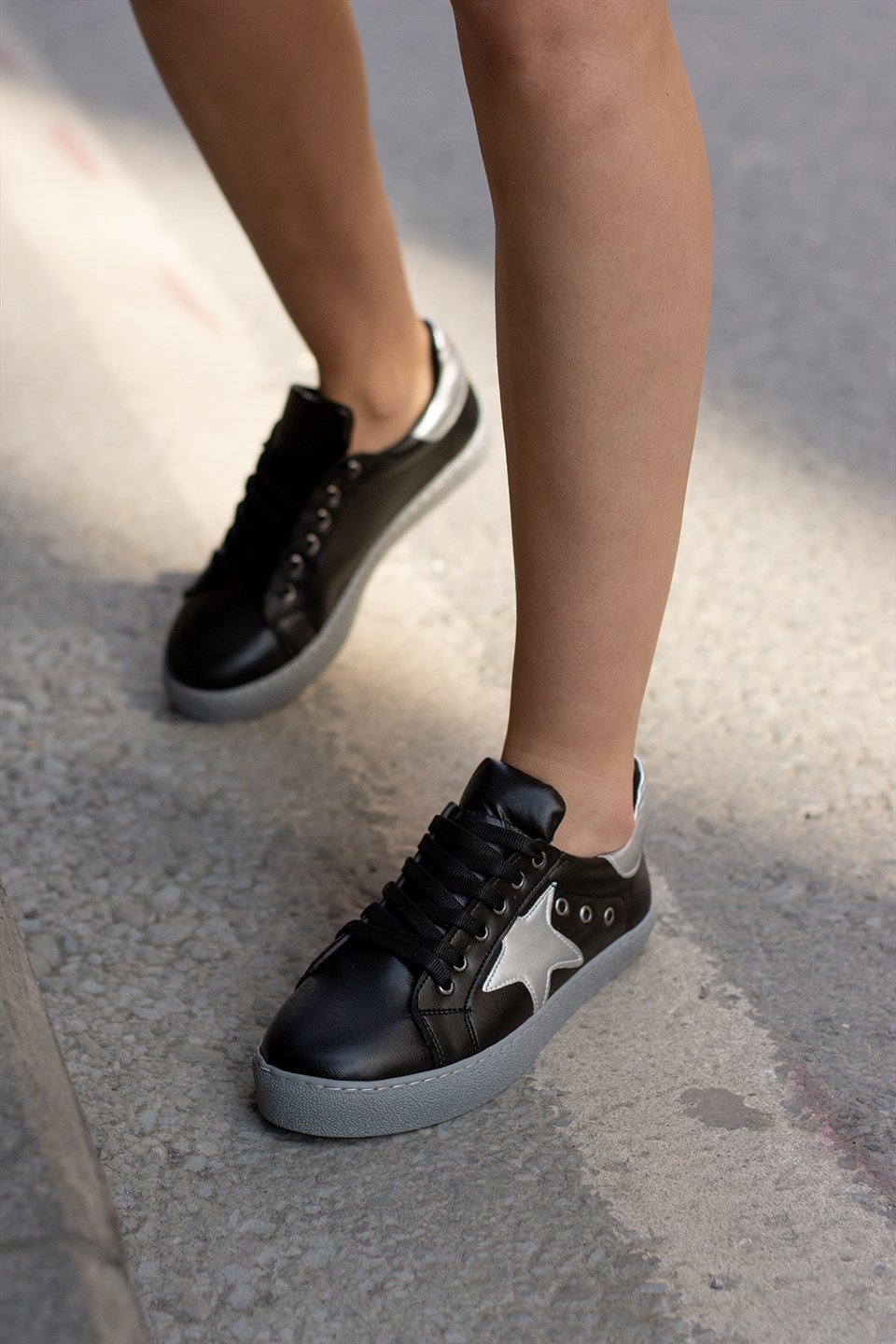 Mila Siyah Yıldızlı Sneakers Kadın Ayakkabı