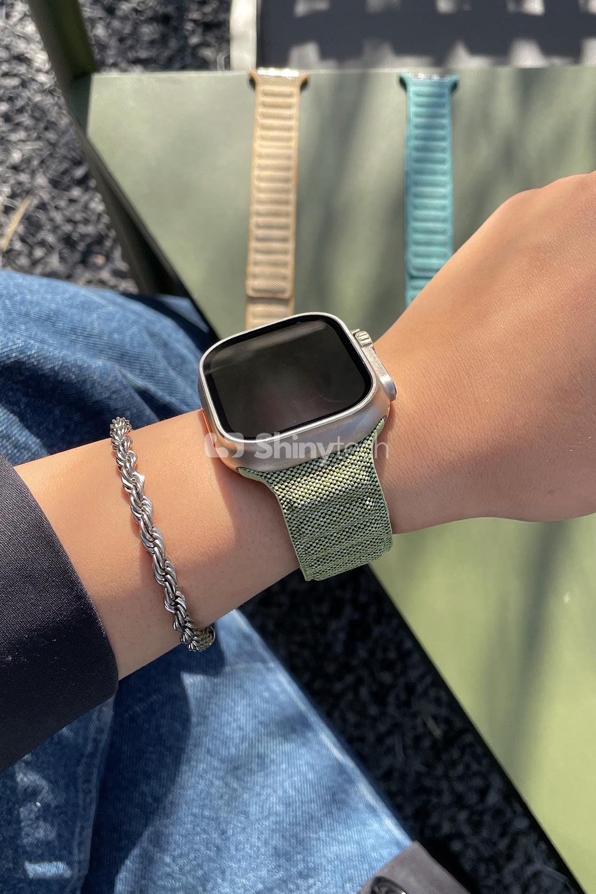 Apple watch versa 3 hotsell